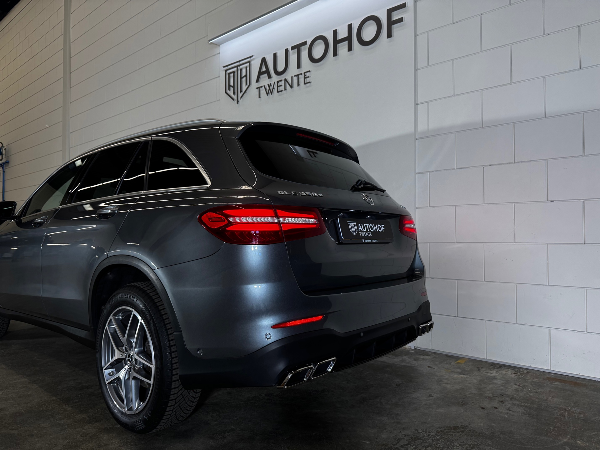 Foto van Mercedes-Benz GLC 350 E 4Matic