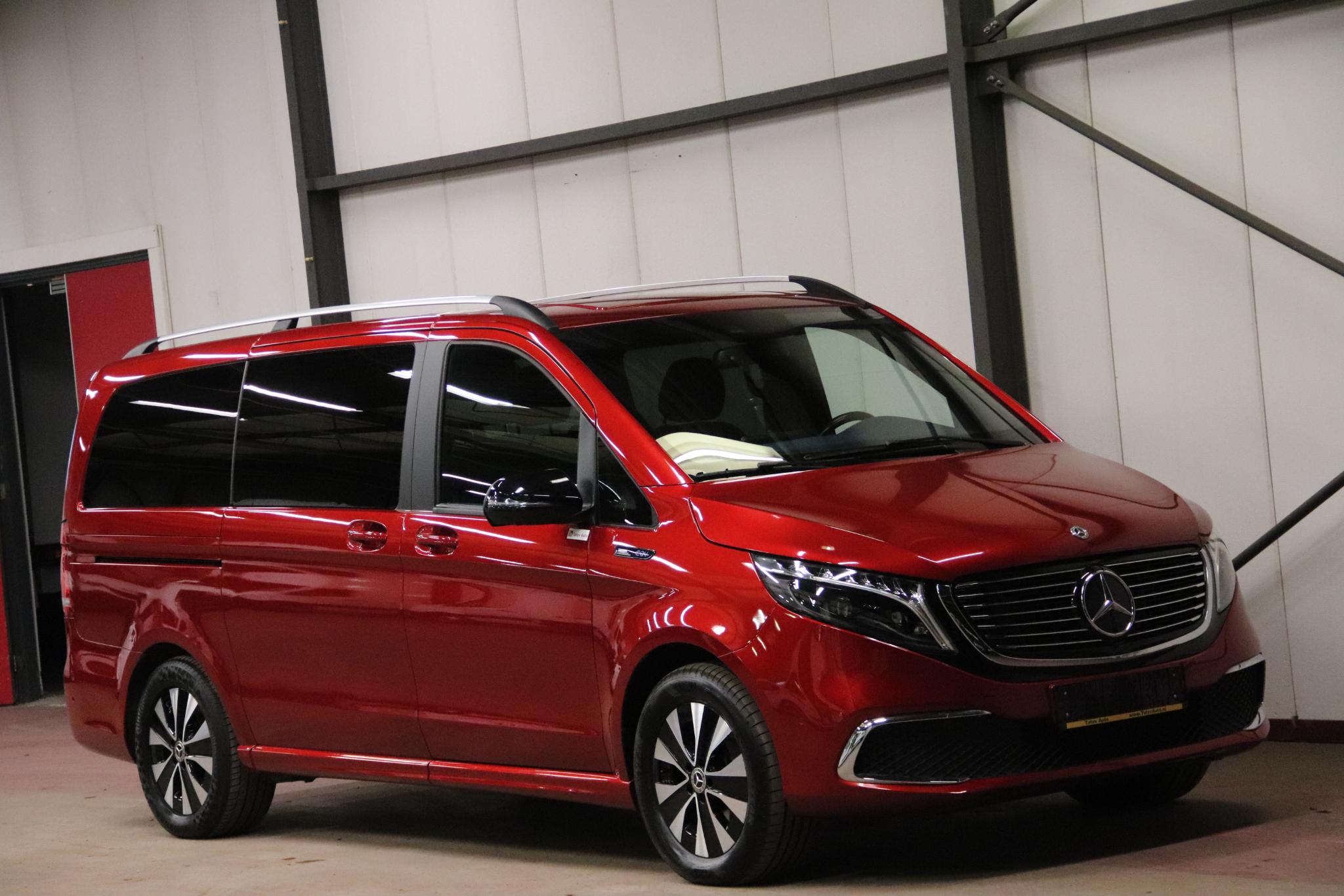 Foto van Mercedes-Benz Eqv