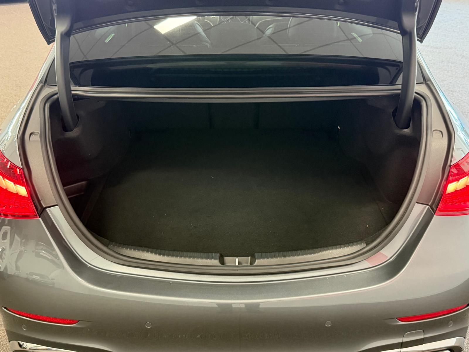 Foto van Mercedes-Benz C 300 E