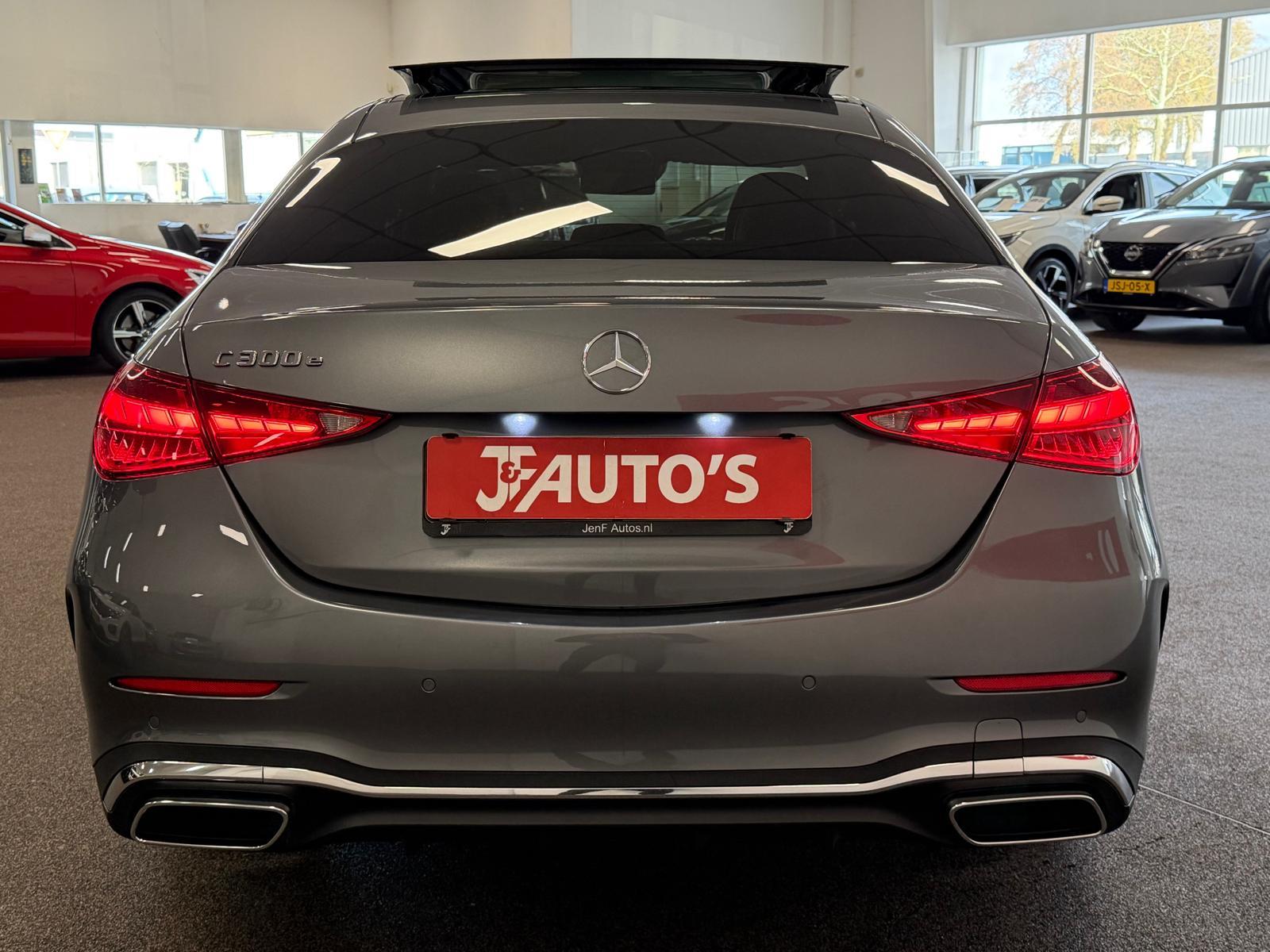 Foto van Mercedes-Benz C 300 E