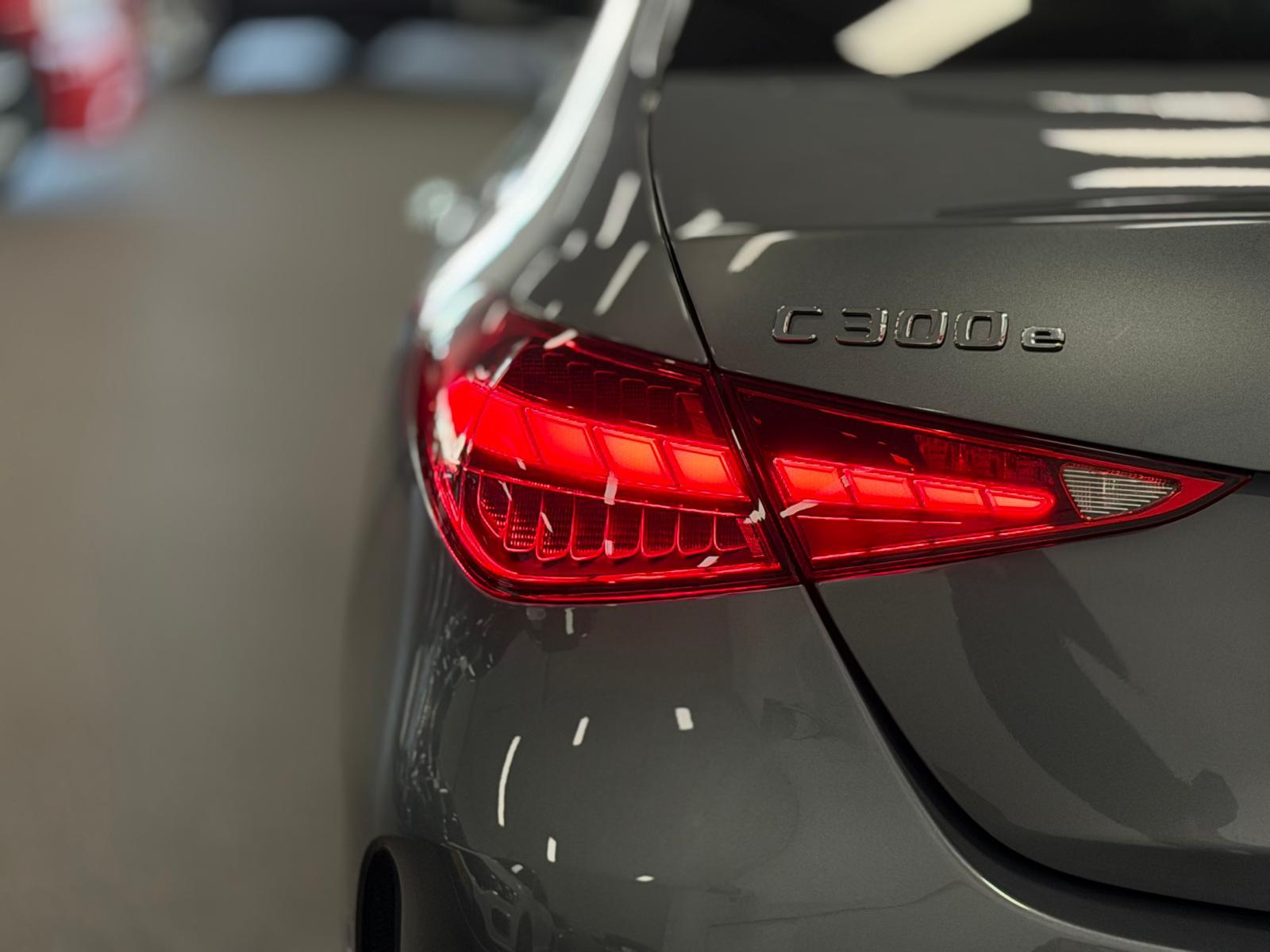 Foto van Mercedes-Benz C 300 E