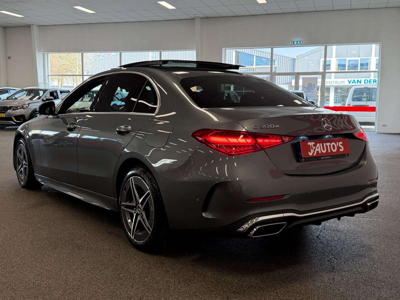 Foto van Mercedes-Benz C 300 E