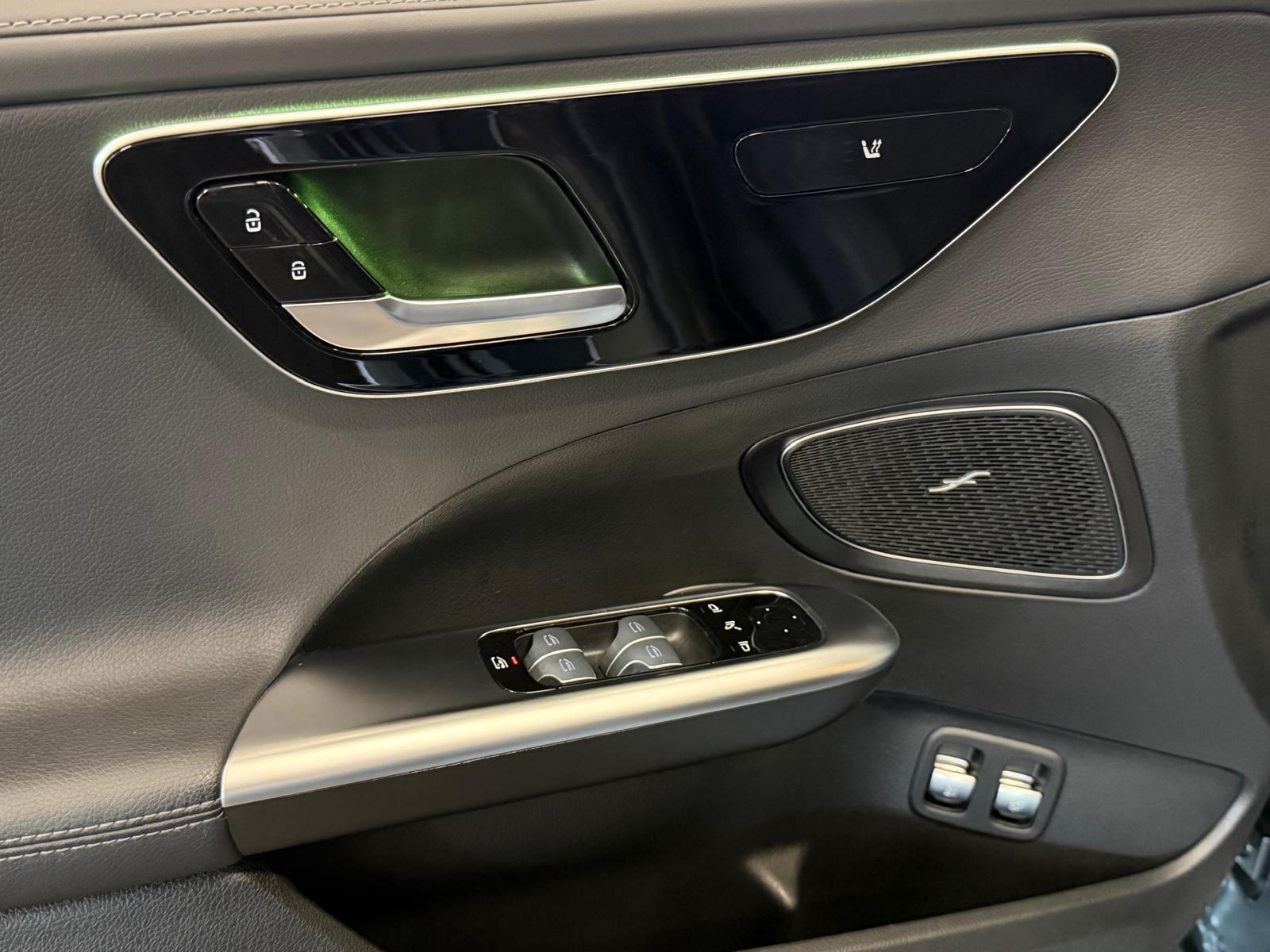 Foto van Mercedes-Benz C 300 E