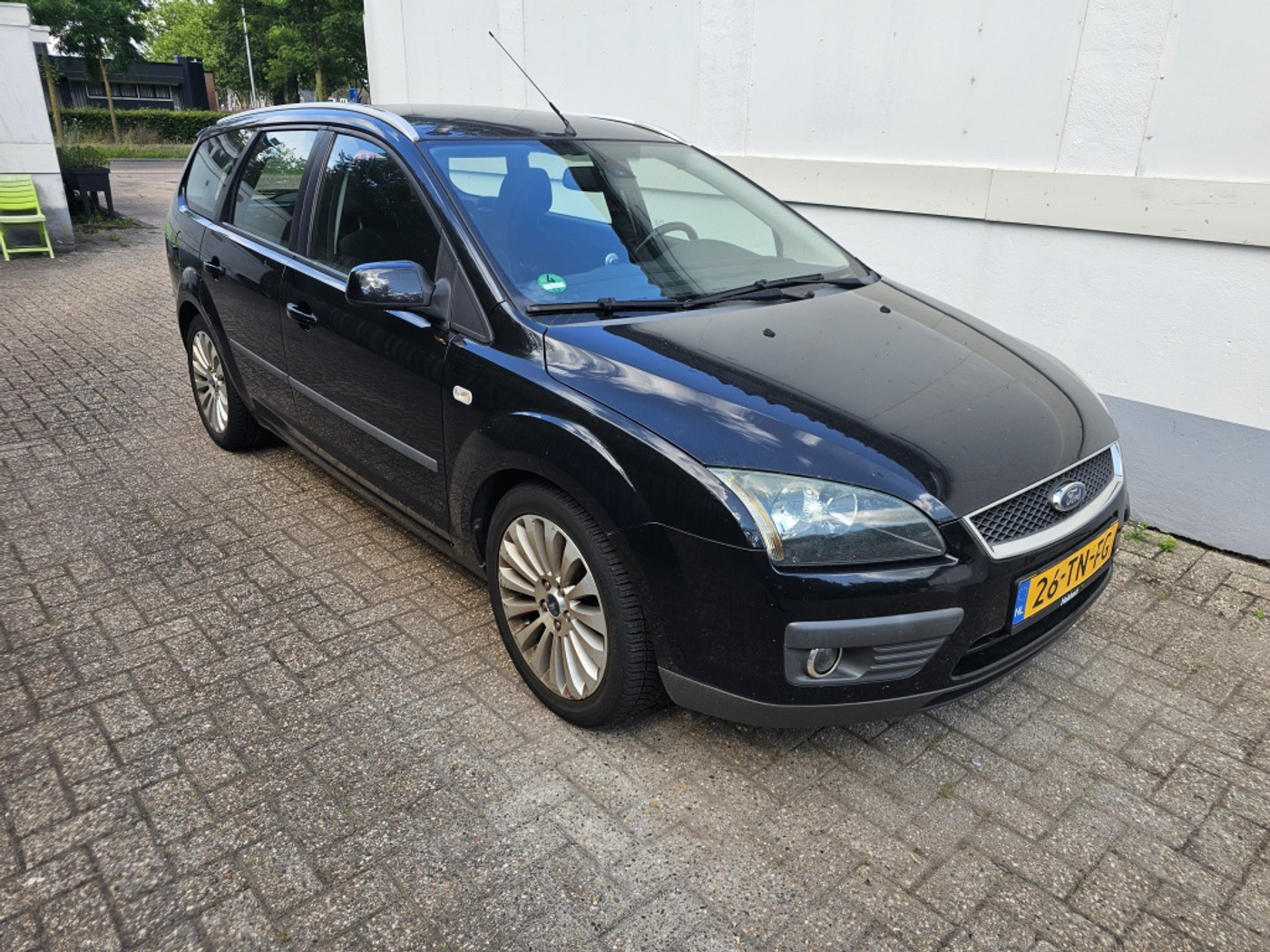 Ford Focus Wagon 1.6-16V Futura 2006 - voorkant