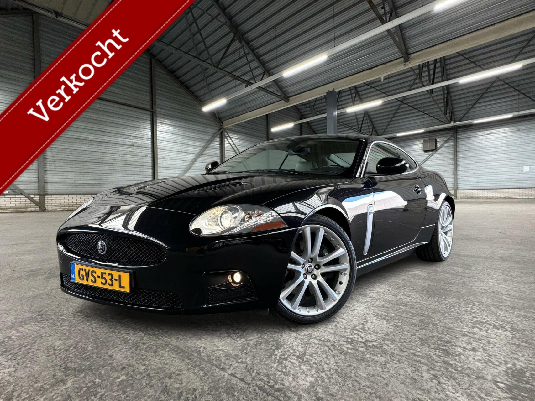 Jaguar XKR 4.2 V8 SC Coupé | Youngtimer | Alpin | Incl. BTW 2009 - voorkant