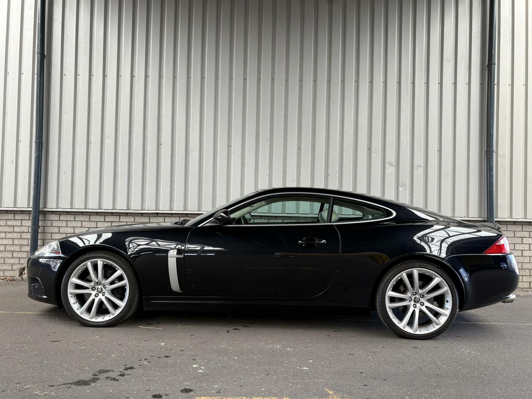 Foto van Jaguar XKR