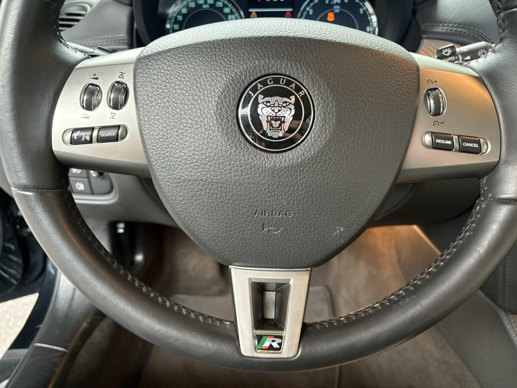 Foto van Jaguar XKR