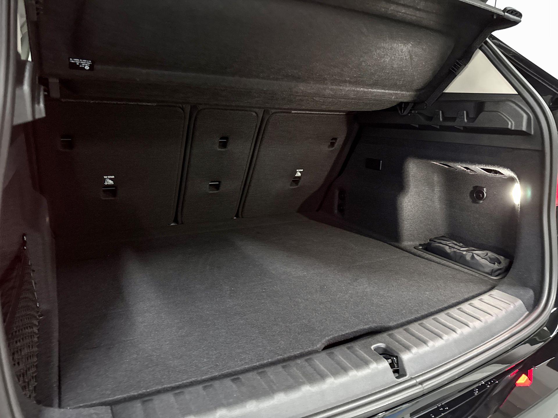Foto van BMW Ix1