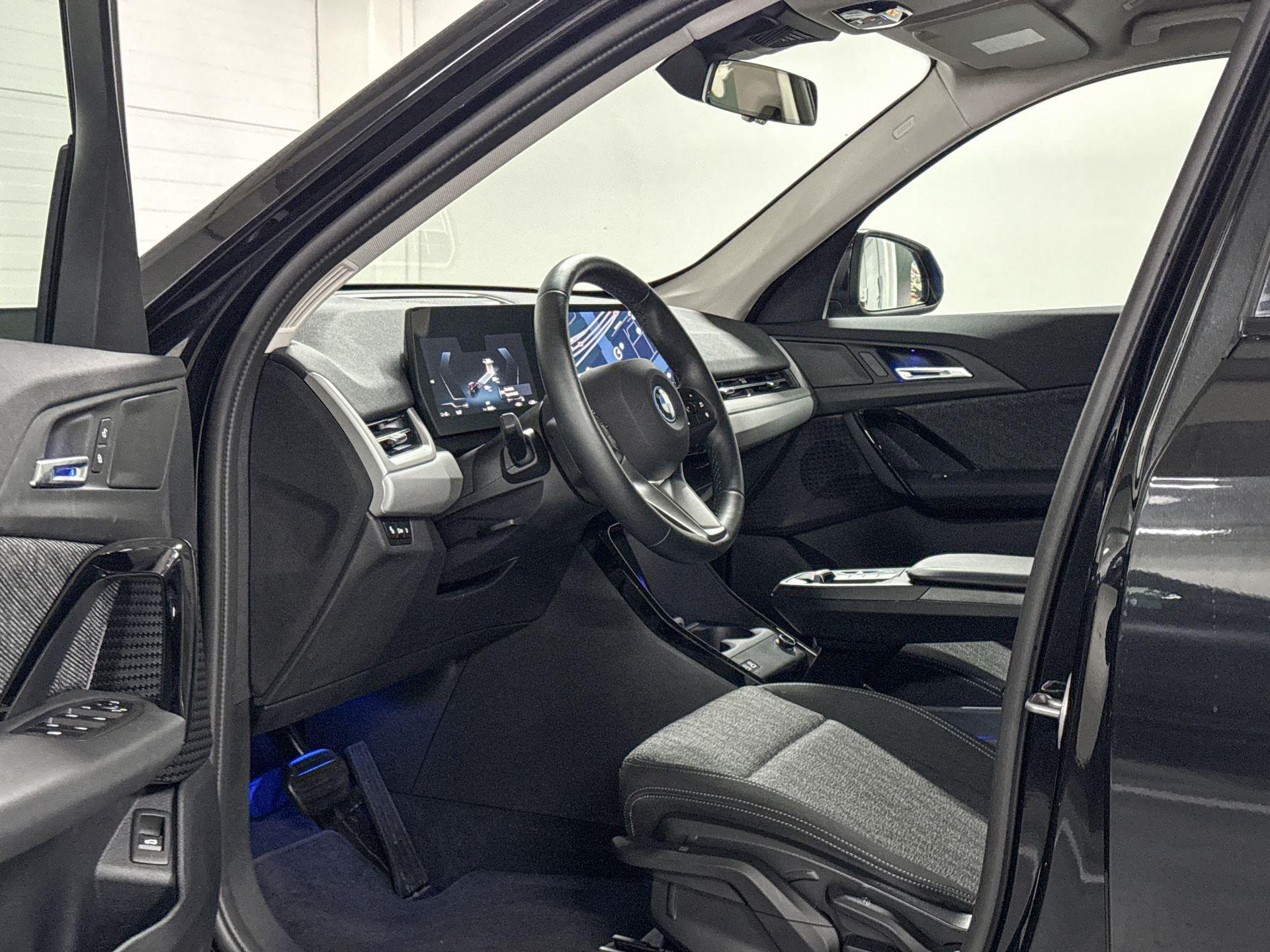Foto van BMW Ix1