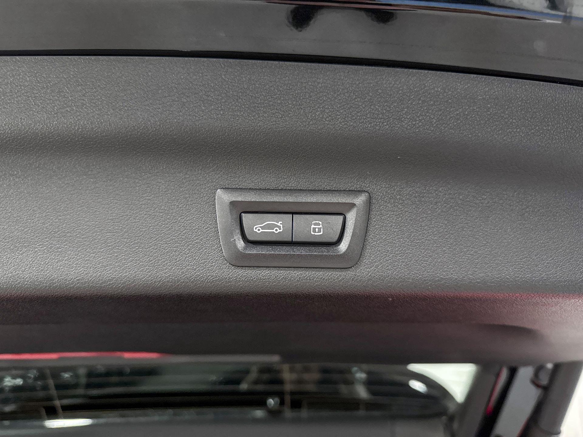 Foto van BMW Ix1