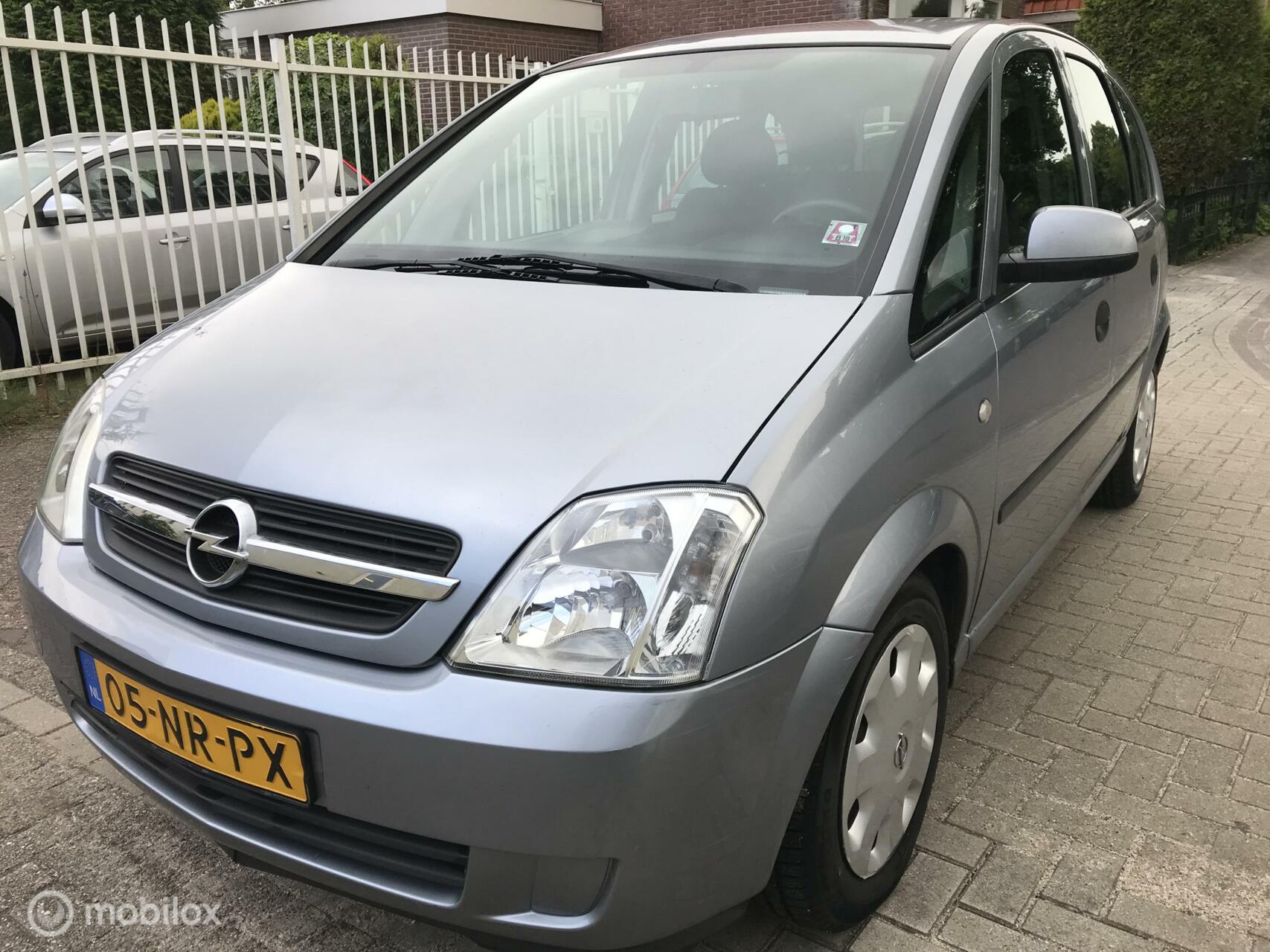 Opel Meriva 1.6 Enjoy 2004 - voorkant
