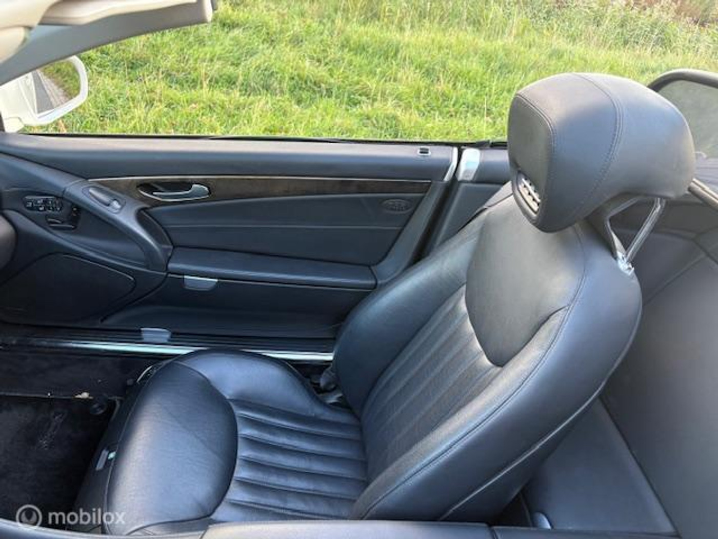 Foto van Mercedes-Benz SL 350