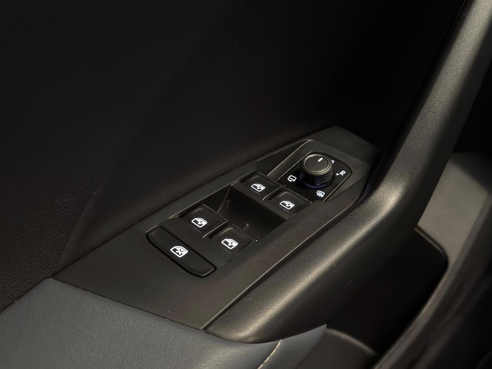 Foto van Volkswagen T-cross