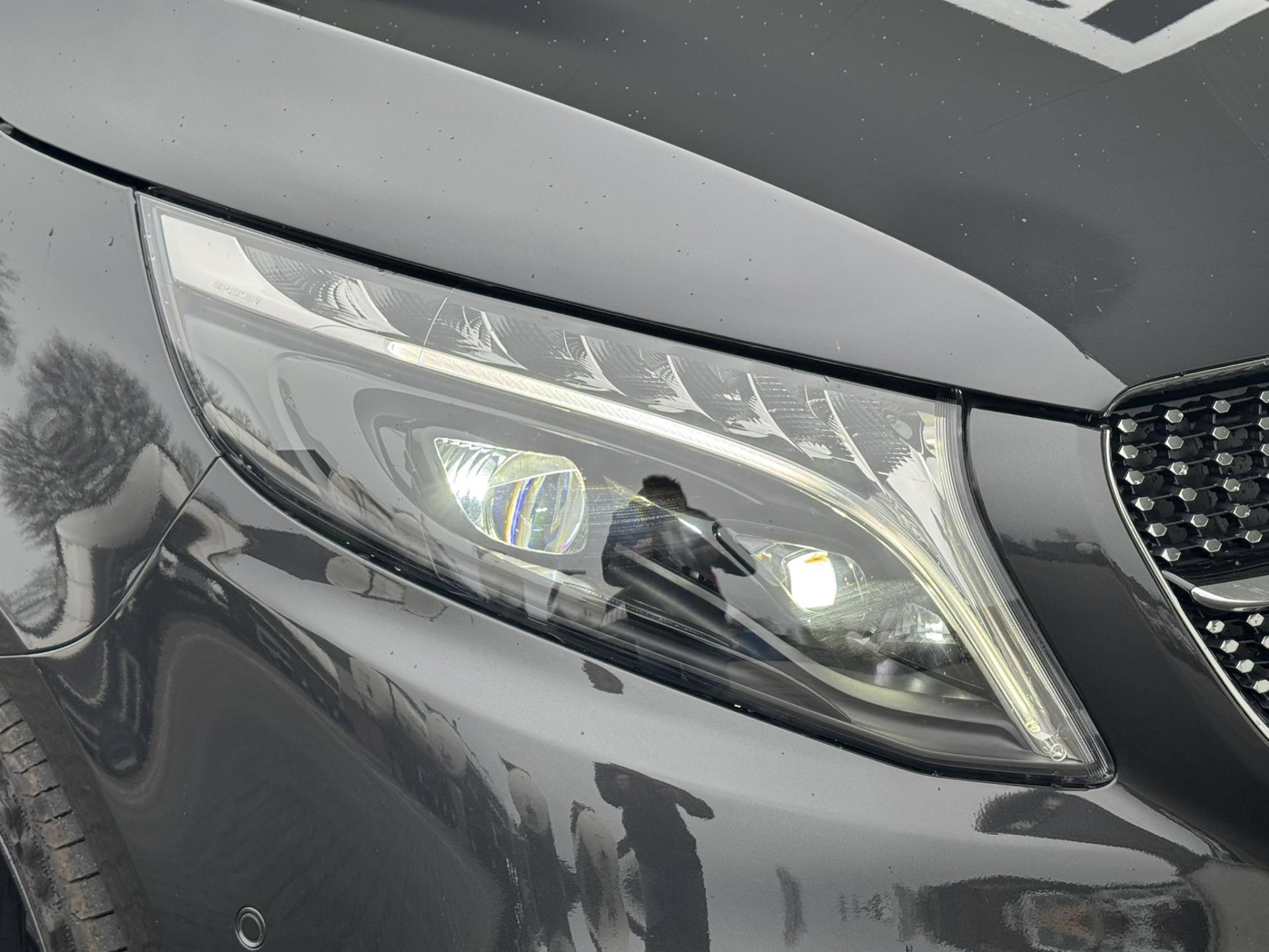Foto van Mercedes-Benz V-klasse