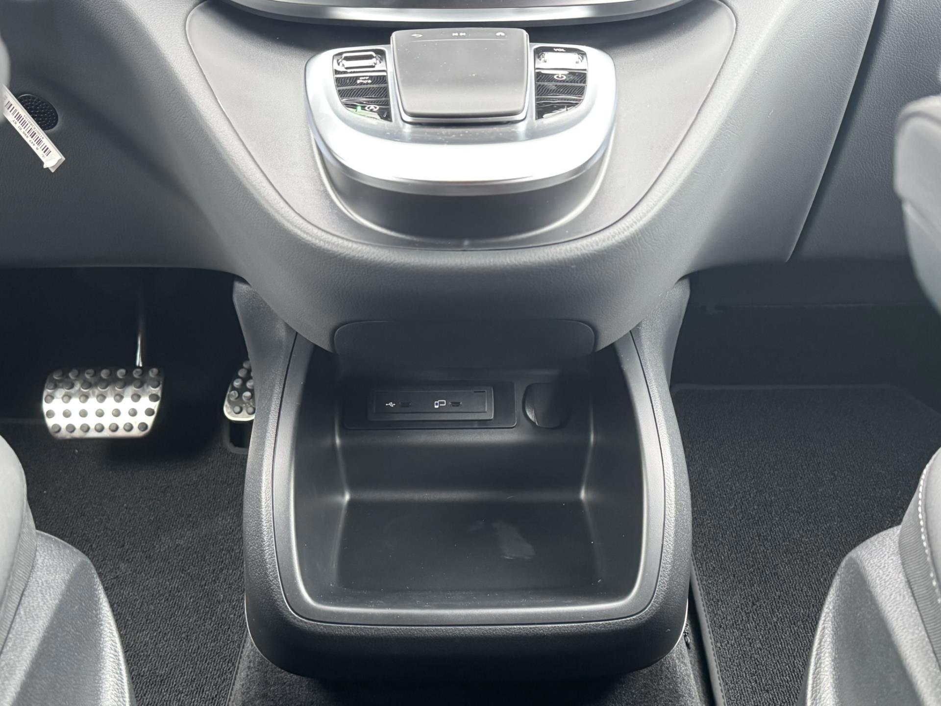 Foto van Mercedes-Benz V-klasse