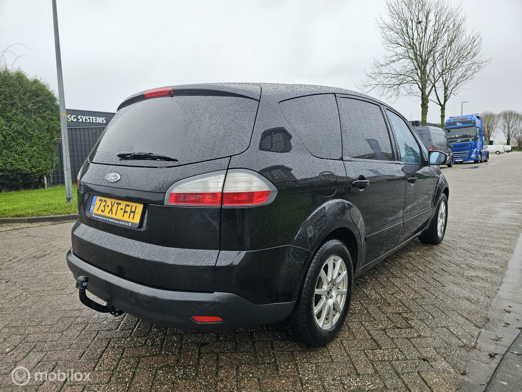 Foto van Ford S-max