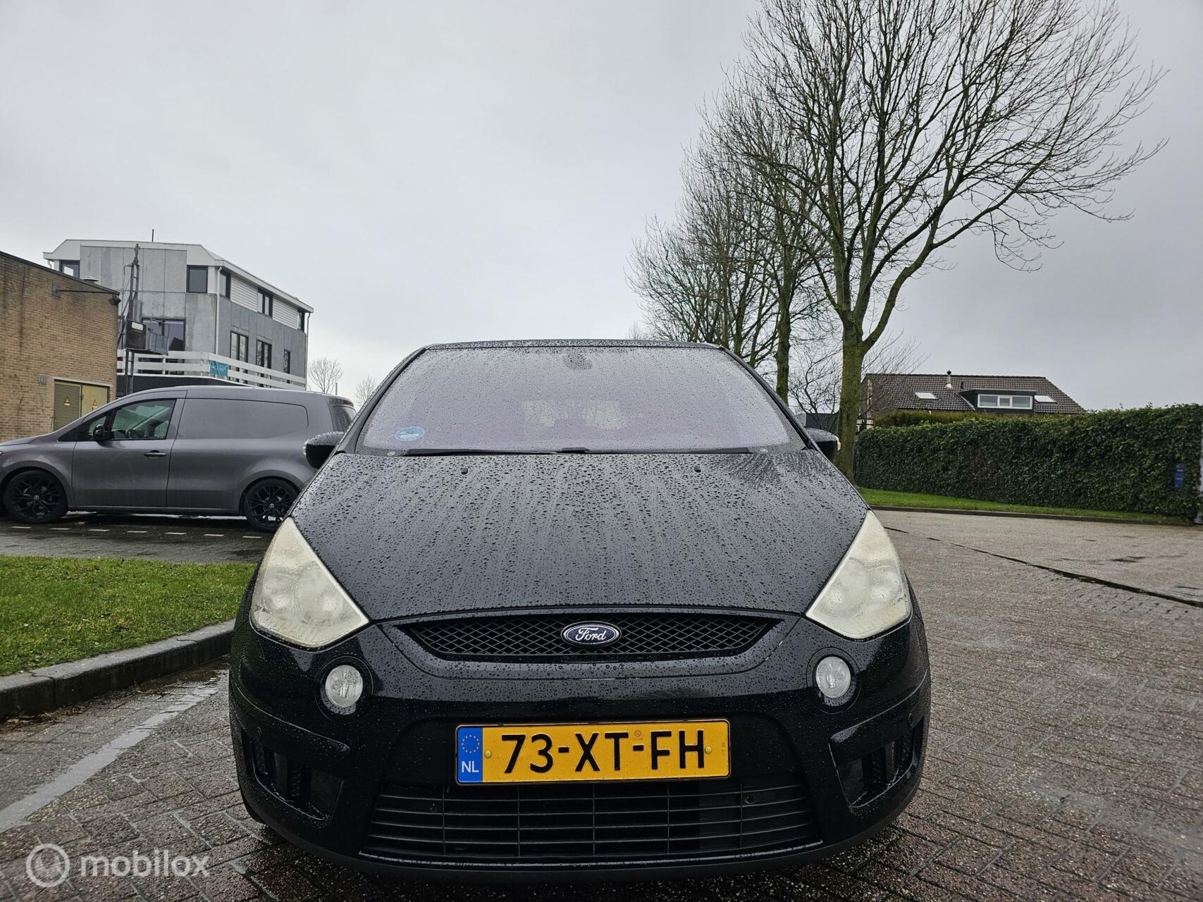 Foto van Ford S-max