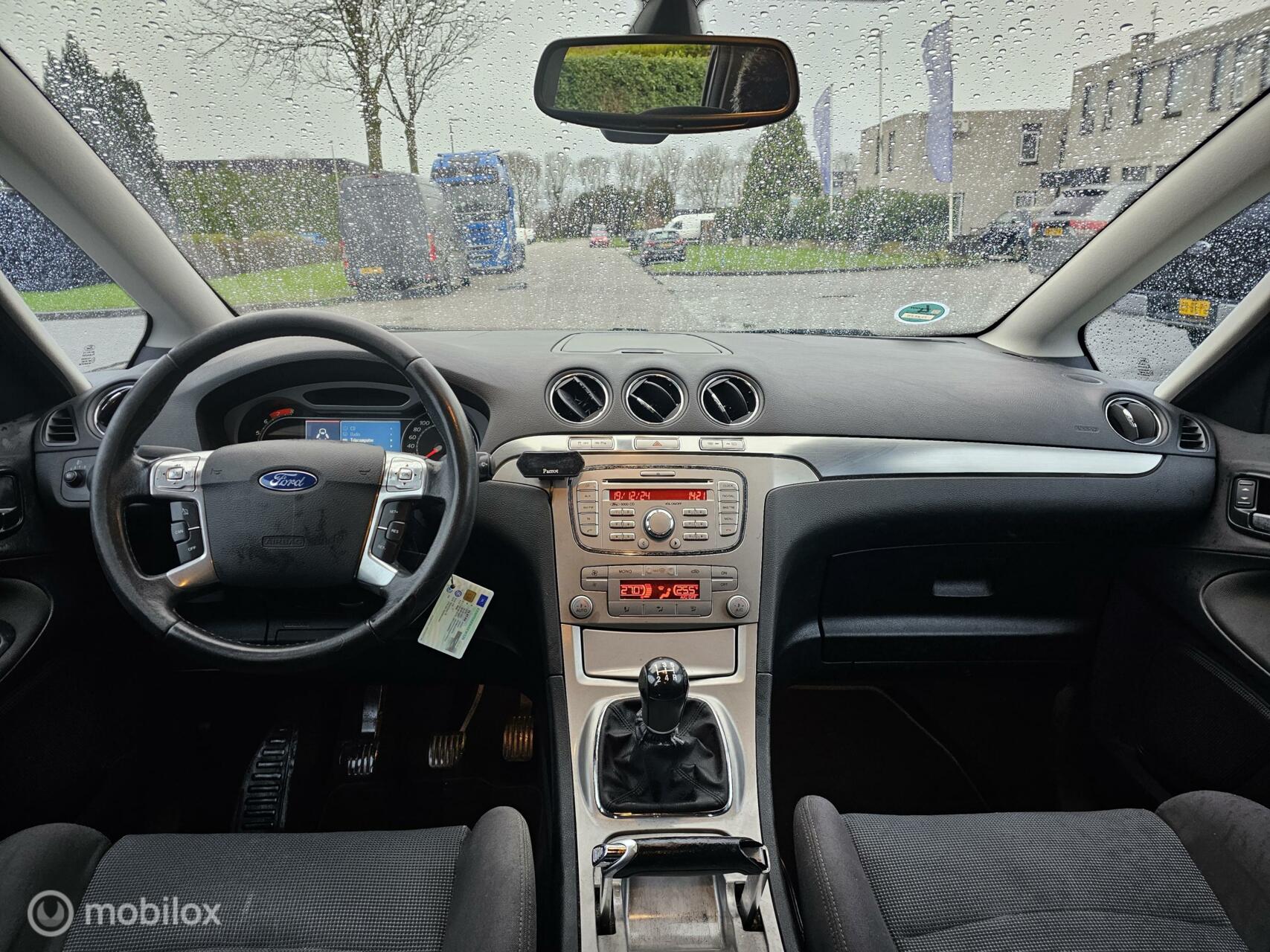 Foto van Ford S-max