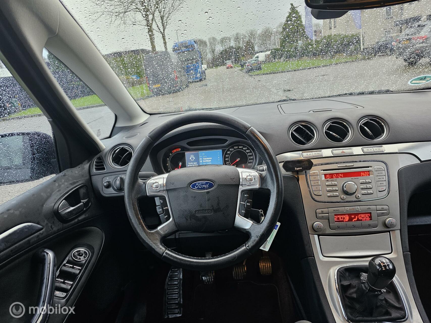 Foto van Ford S-max