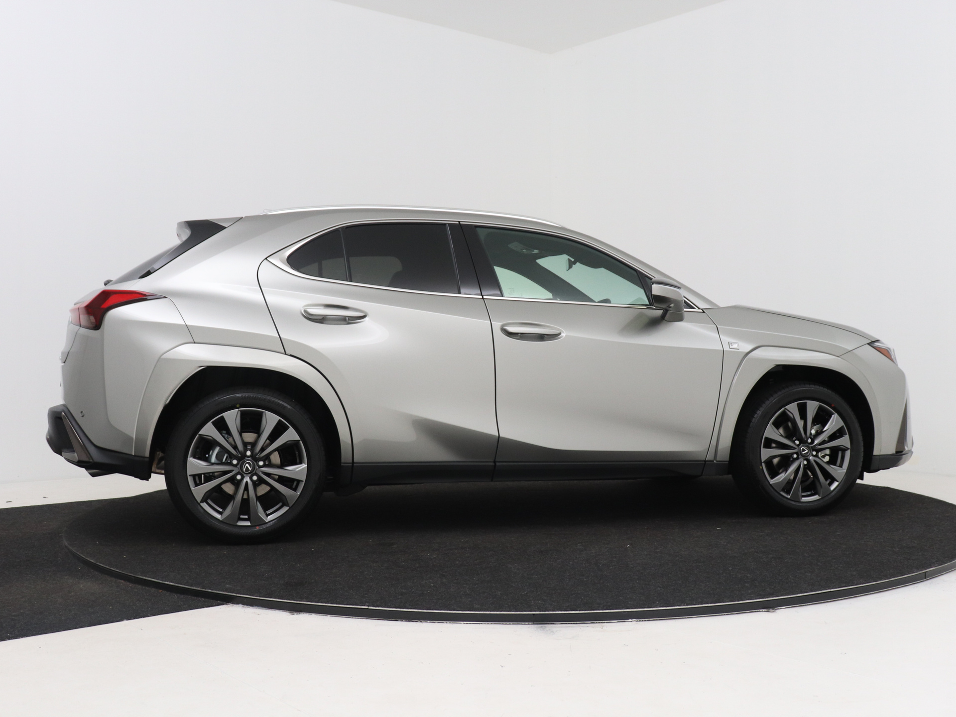 Foto van Lexus Lexus Ux300h
