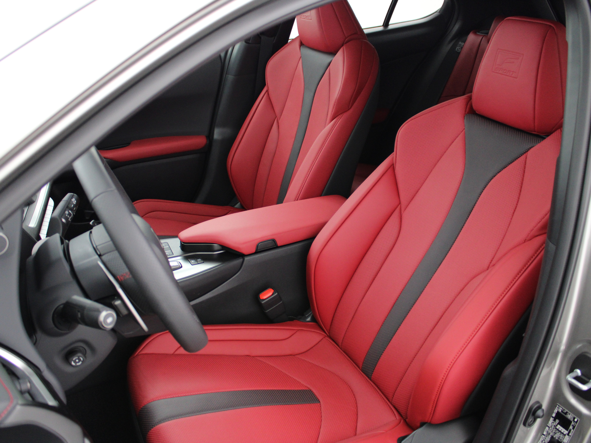 Foto van Lexus Lexus Ux300h
