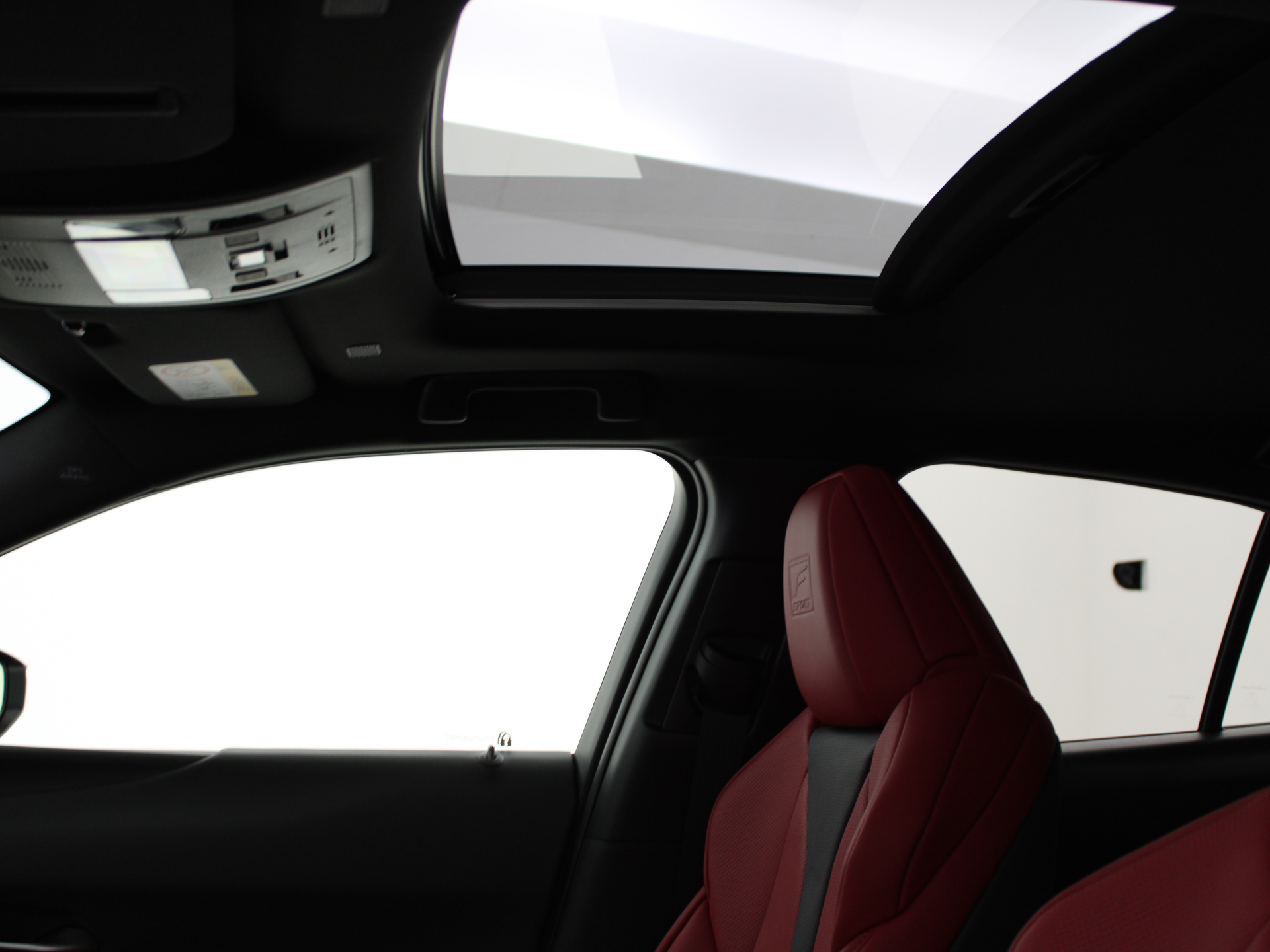 Foto van Lexus Lexus Ux300h