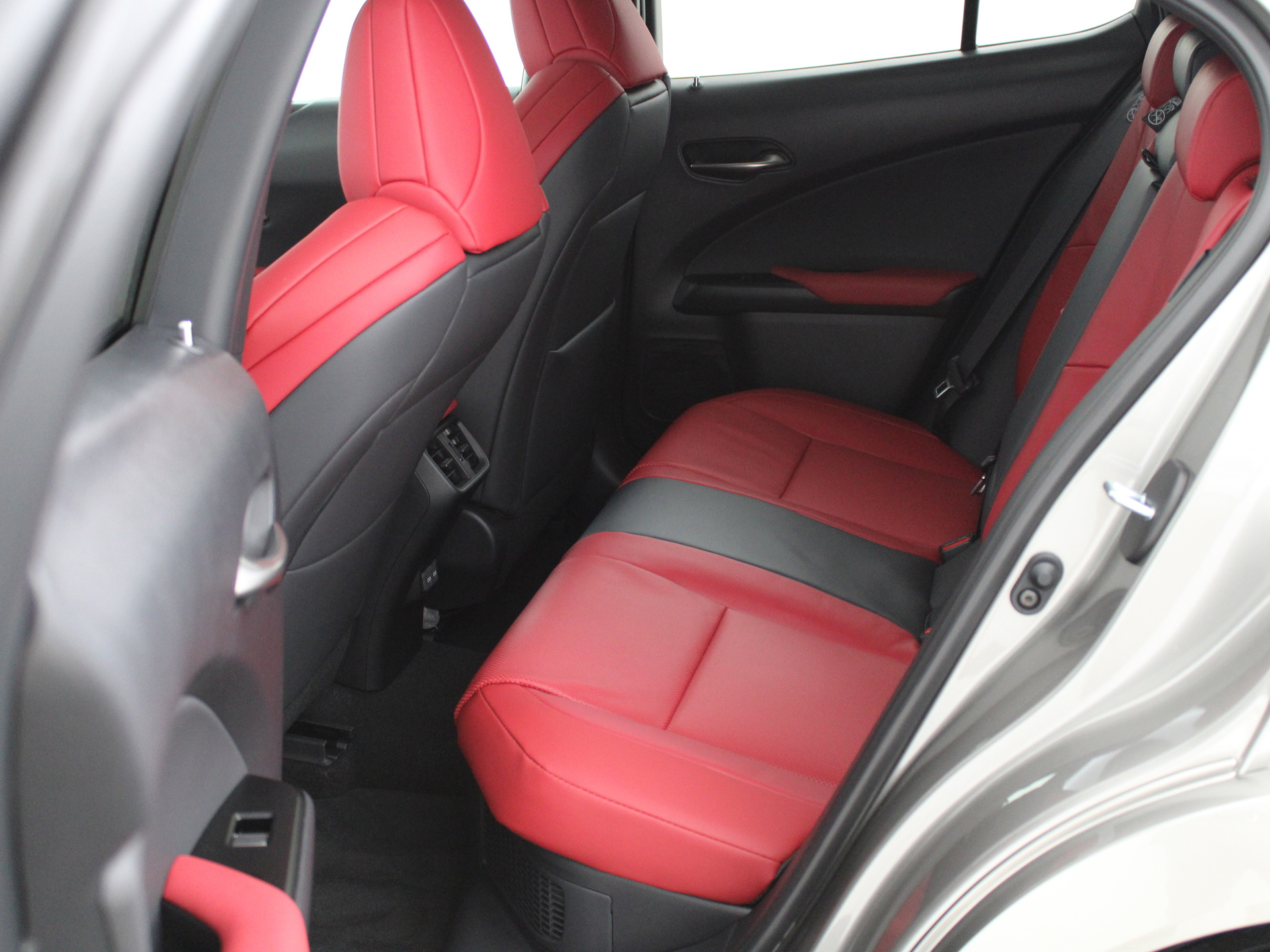 Foto van Lexus Lexus Ux300h