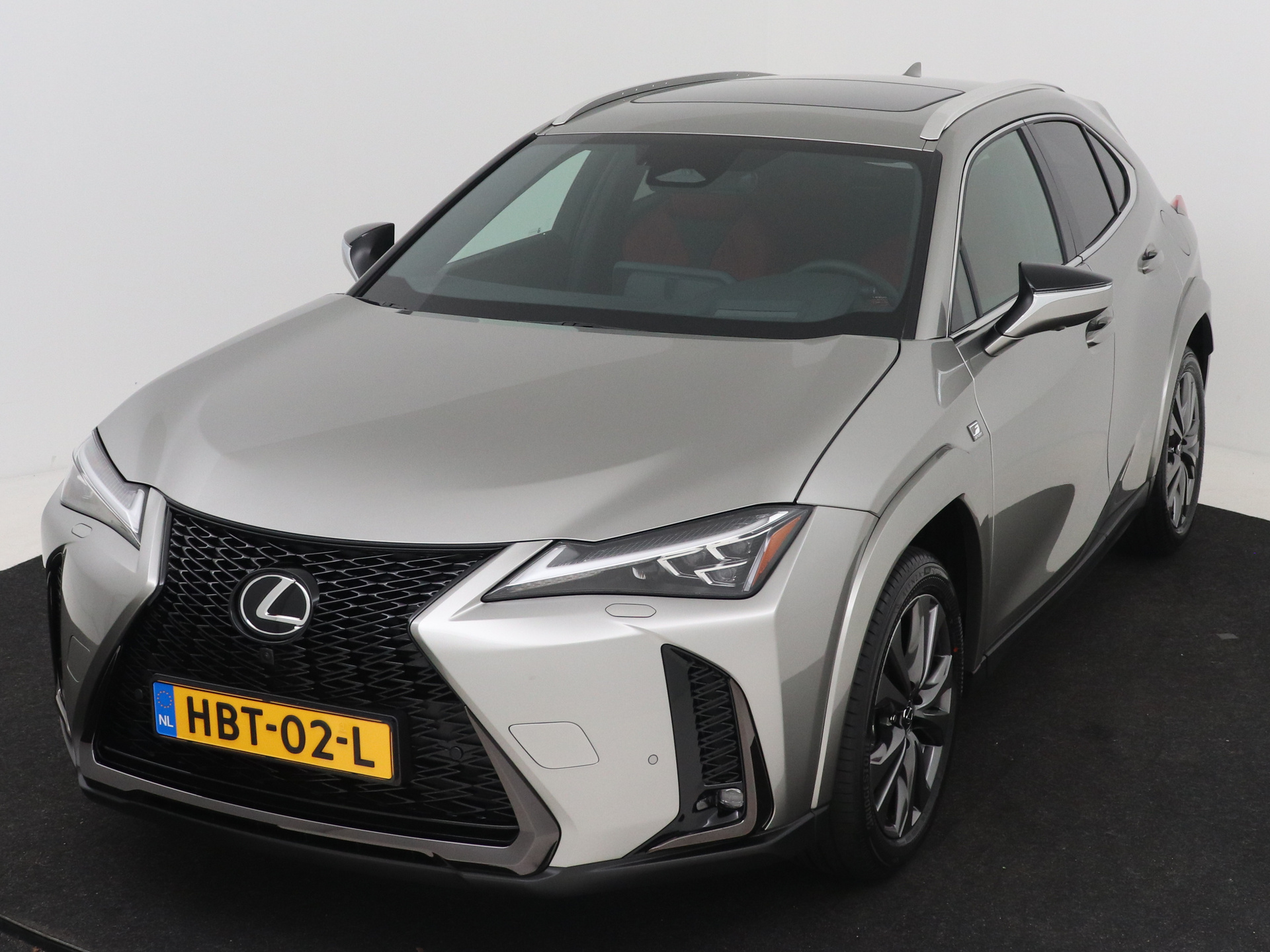 Foto van Lexus Lexus Ux300h