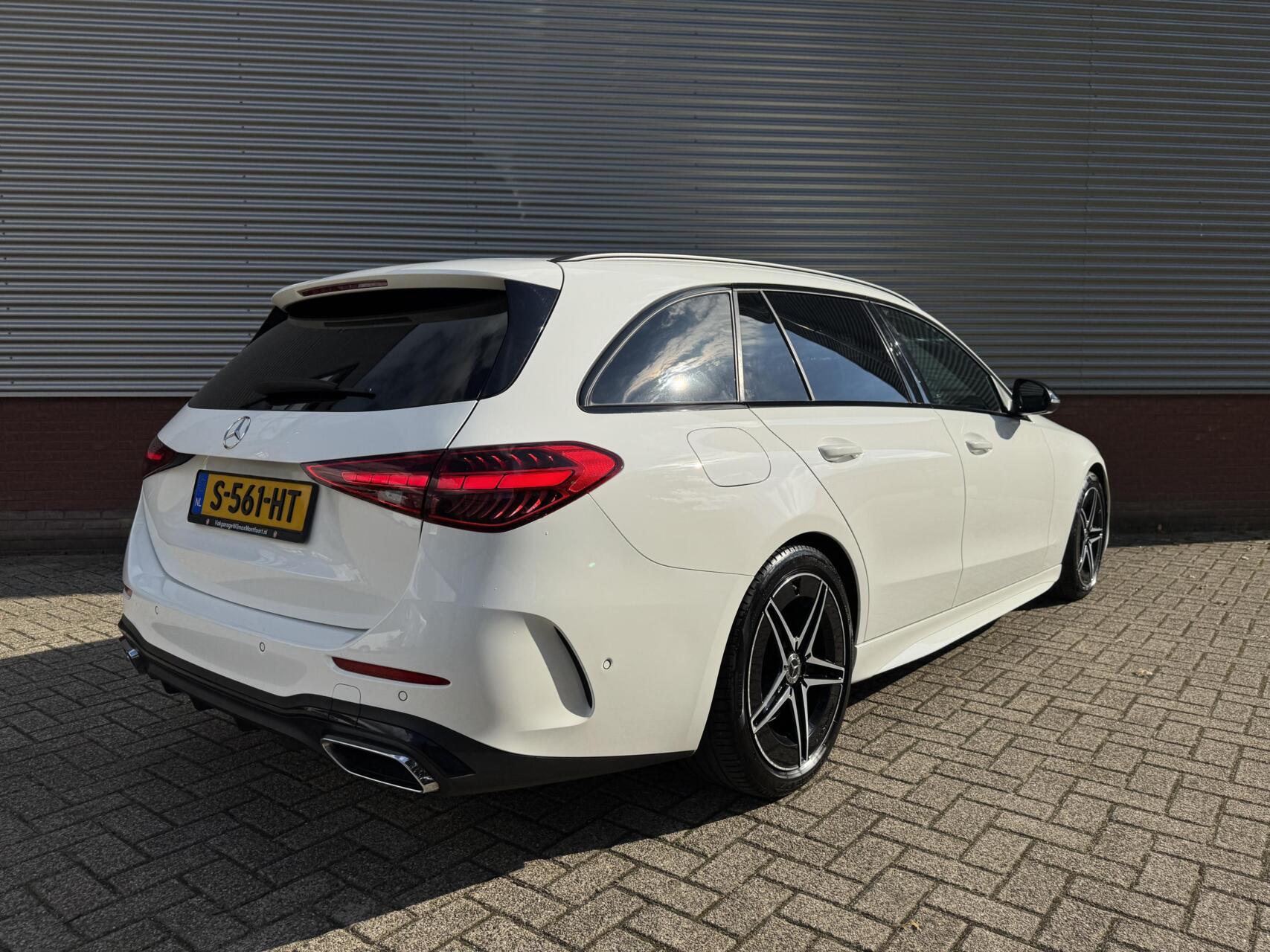Foto van Mercedes-Benz C 200