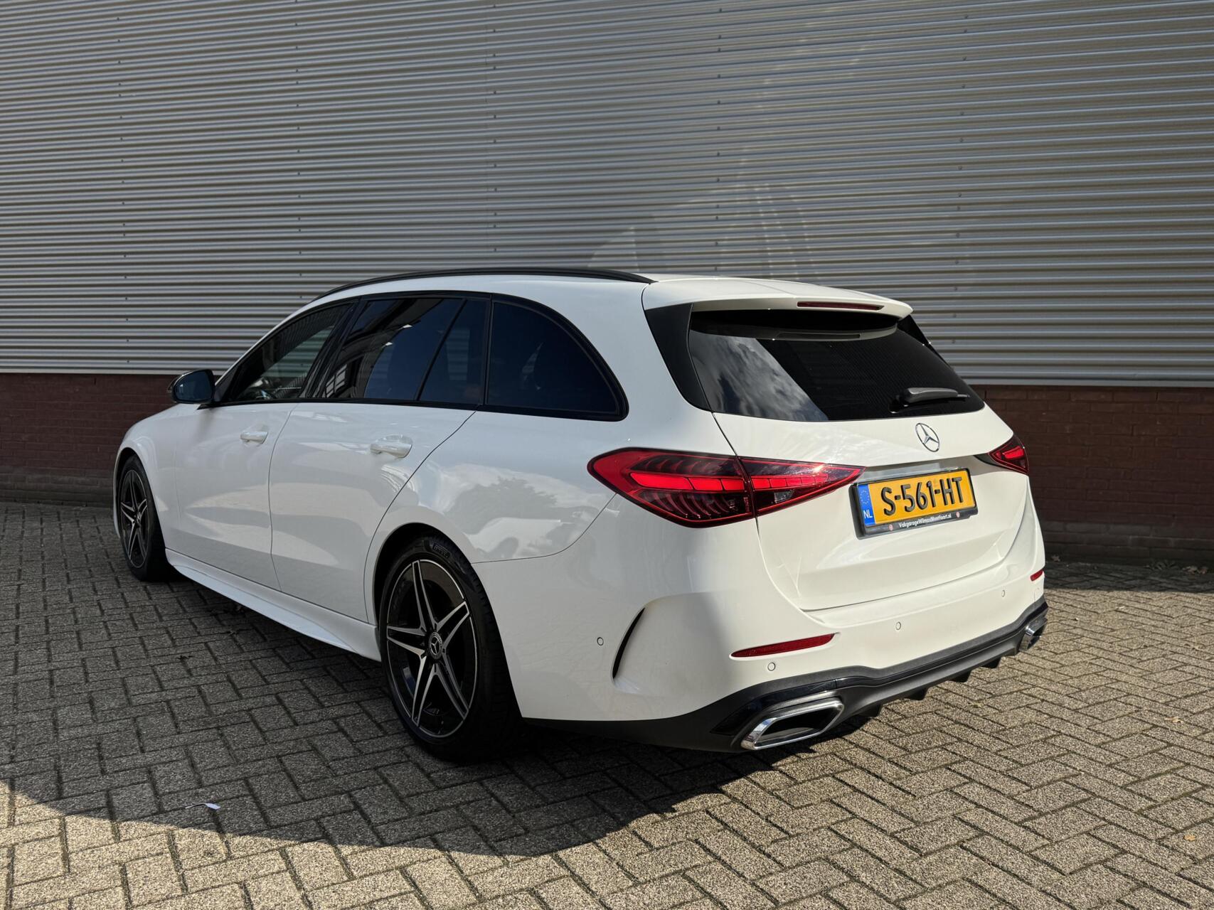 Foto van Mercedes-Benz C 200