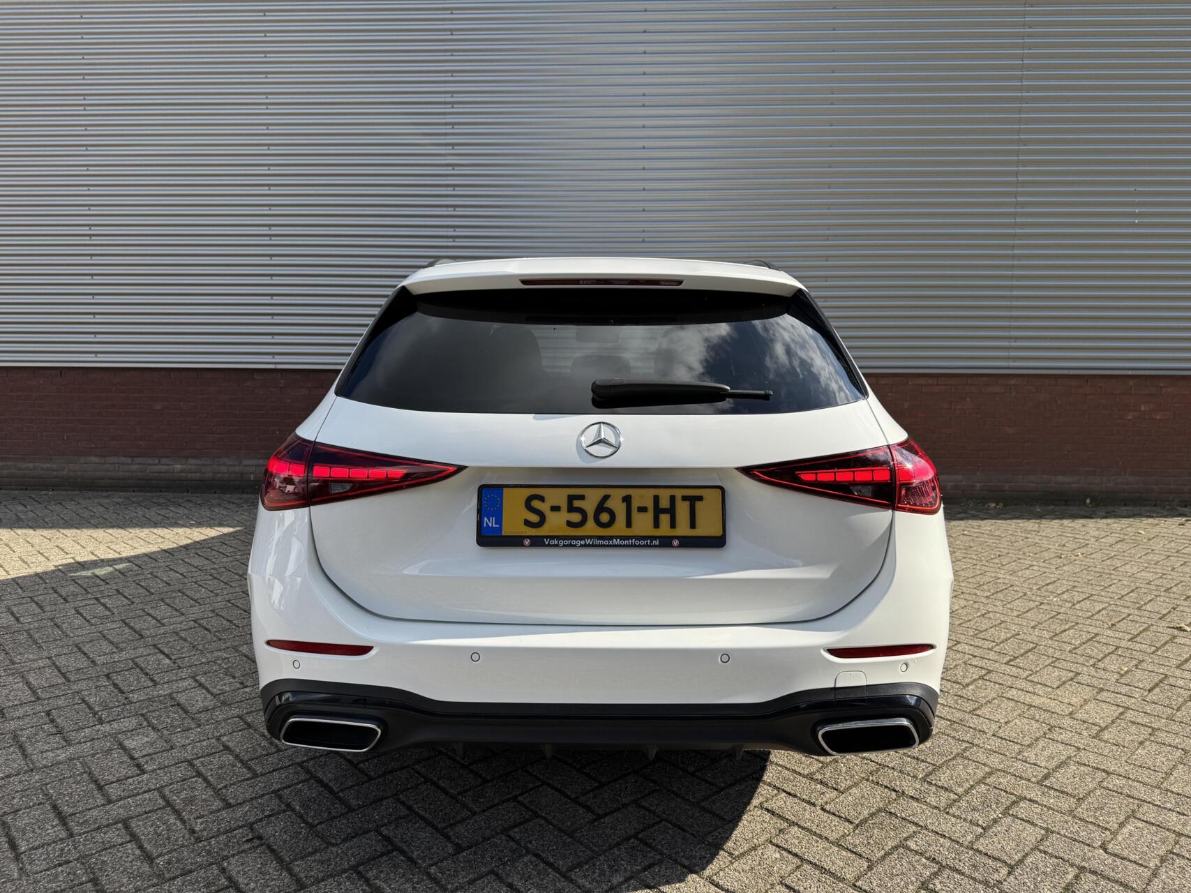 Foto van Mercedes-Benz C 200