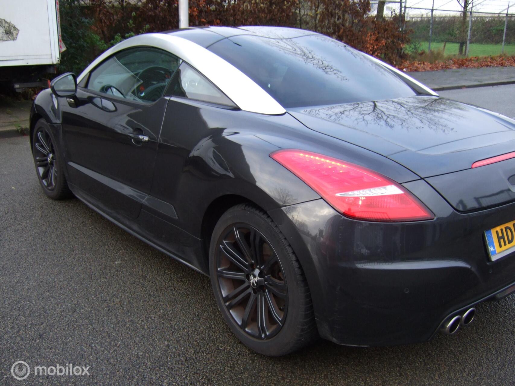 Foto van Peugeot RCZ
