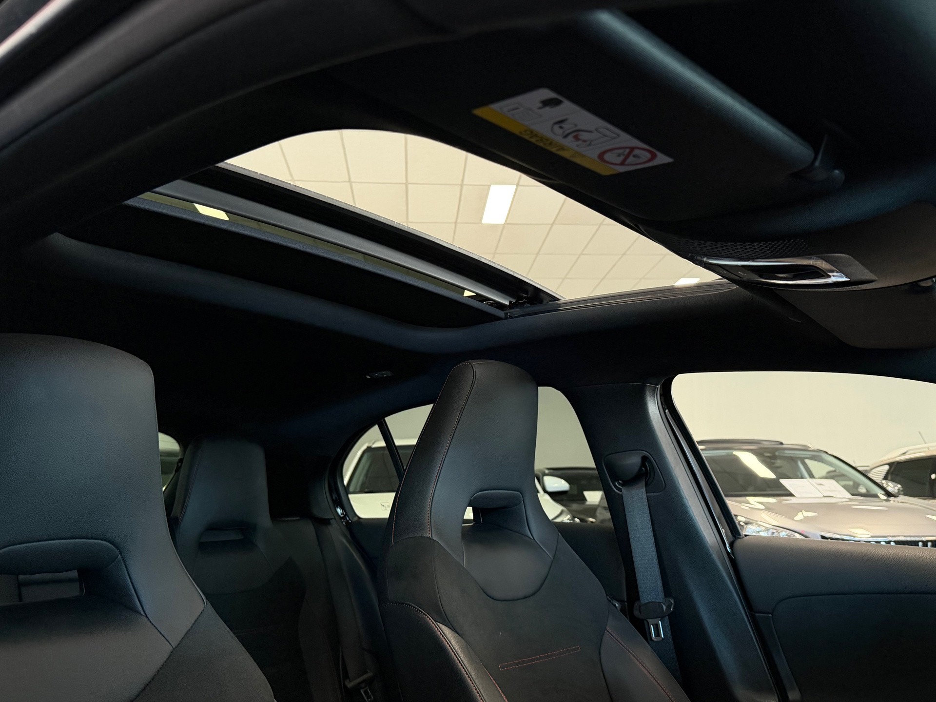 Foto van Mercedes-Benz A 200