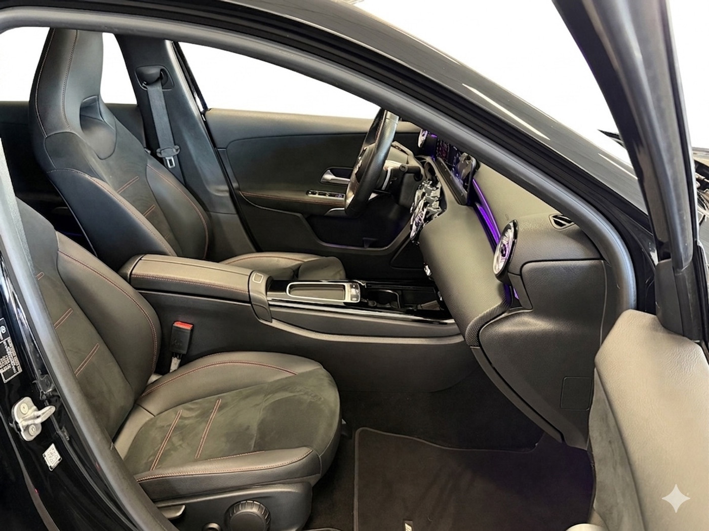 Foto van Mercedes-Benz A 200