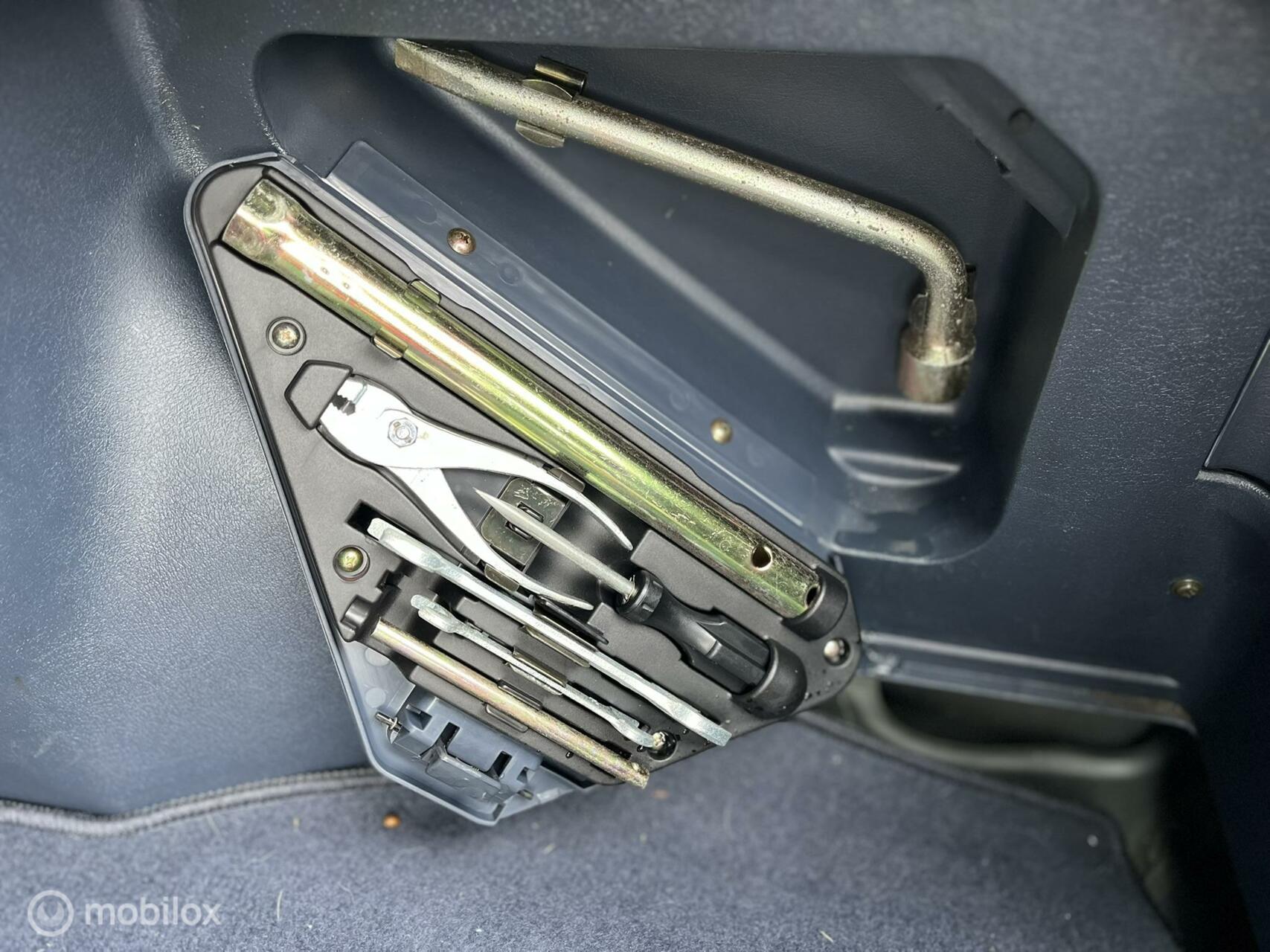 Foto van Mazda 323