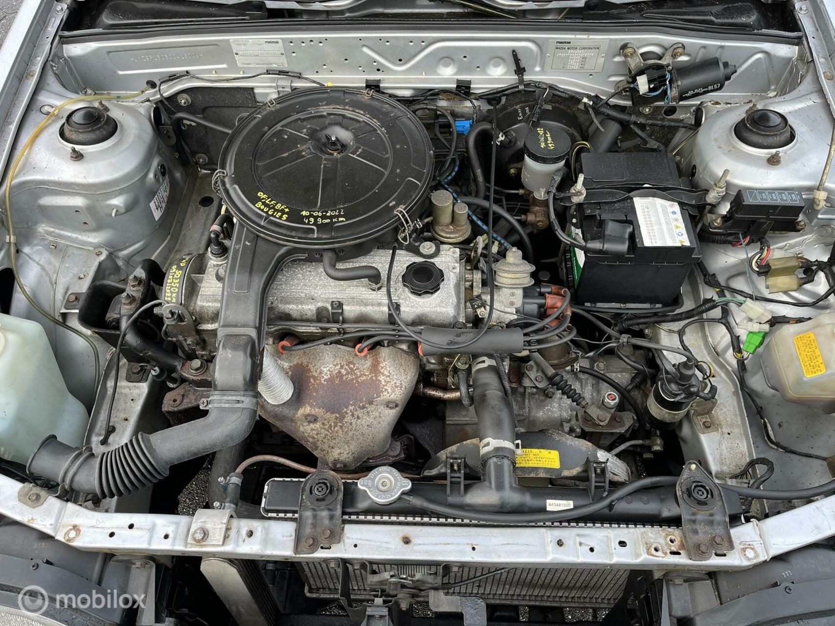 Foto van Mazda 323