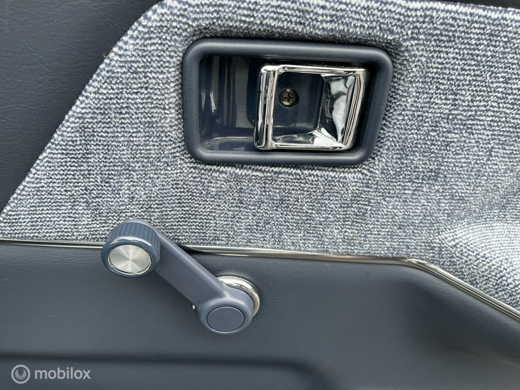 Foto van Mazda 323
