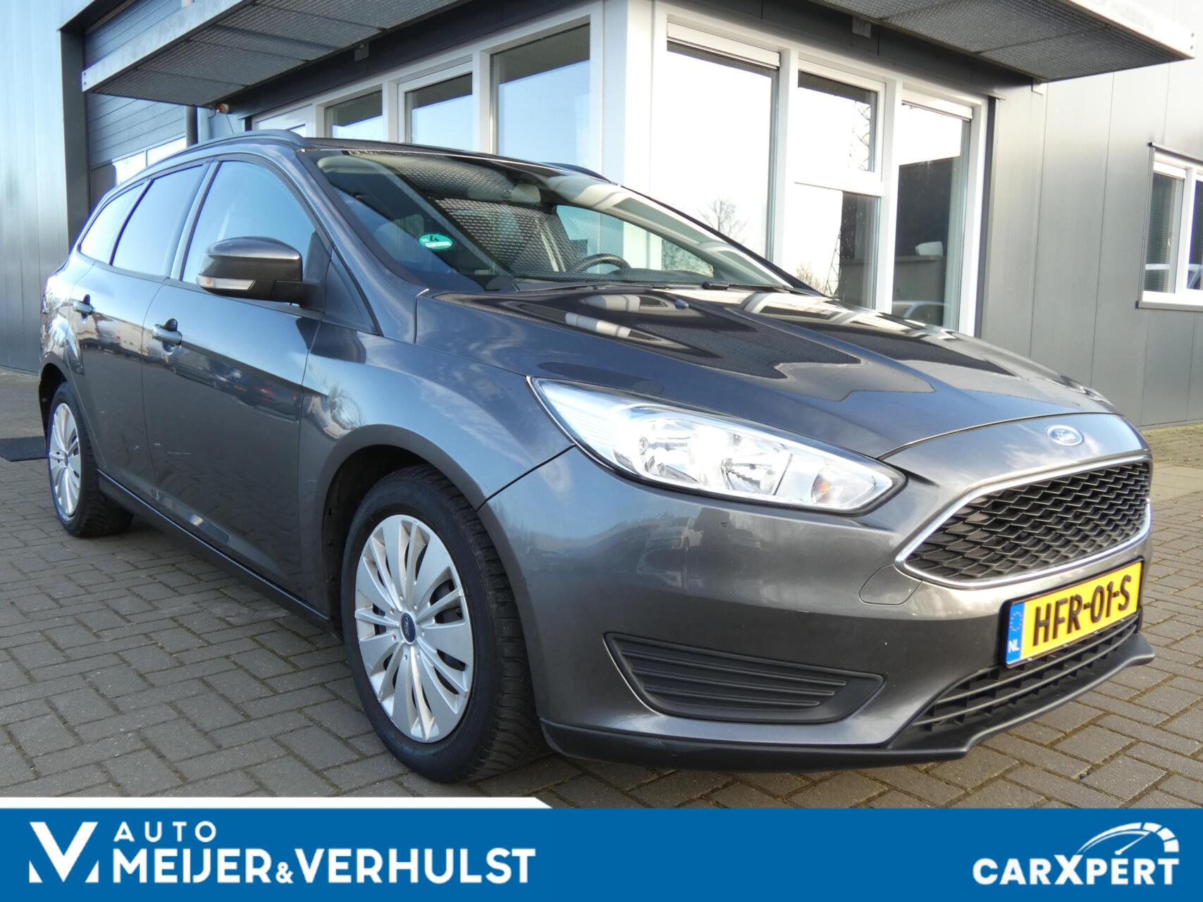 Ford Focus Wagon 1.0 EcoBoost 125 PK Trend Edition | WINTER PAKKET | 103000 KM!!! 2015 - voorkant