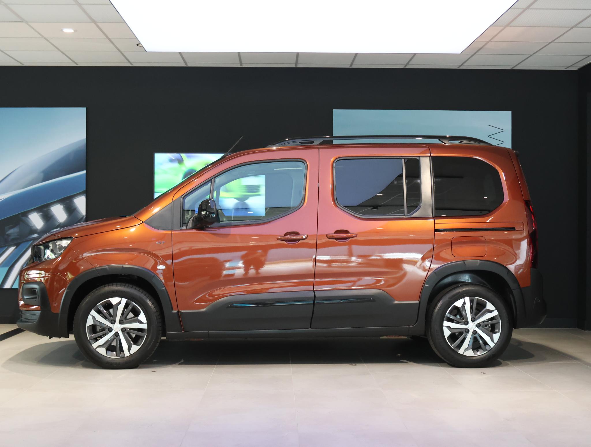 Foto van Peugeot Rifter