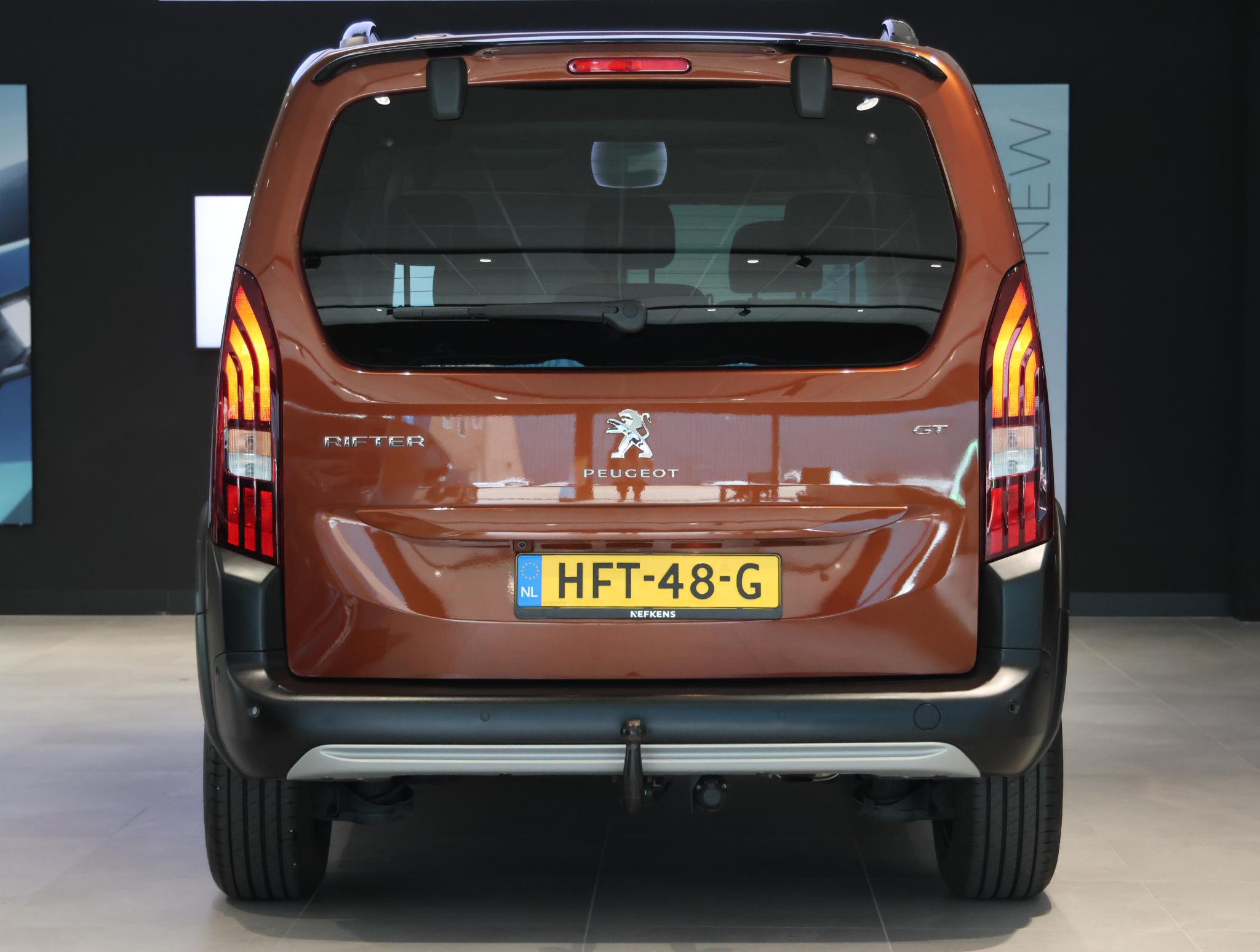 Foto van Peugeot Rifter