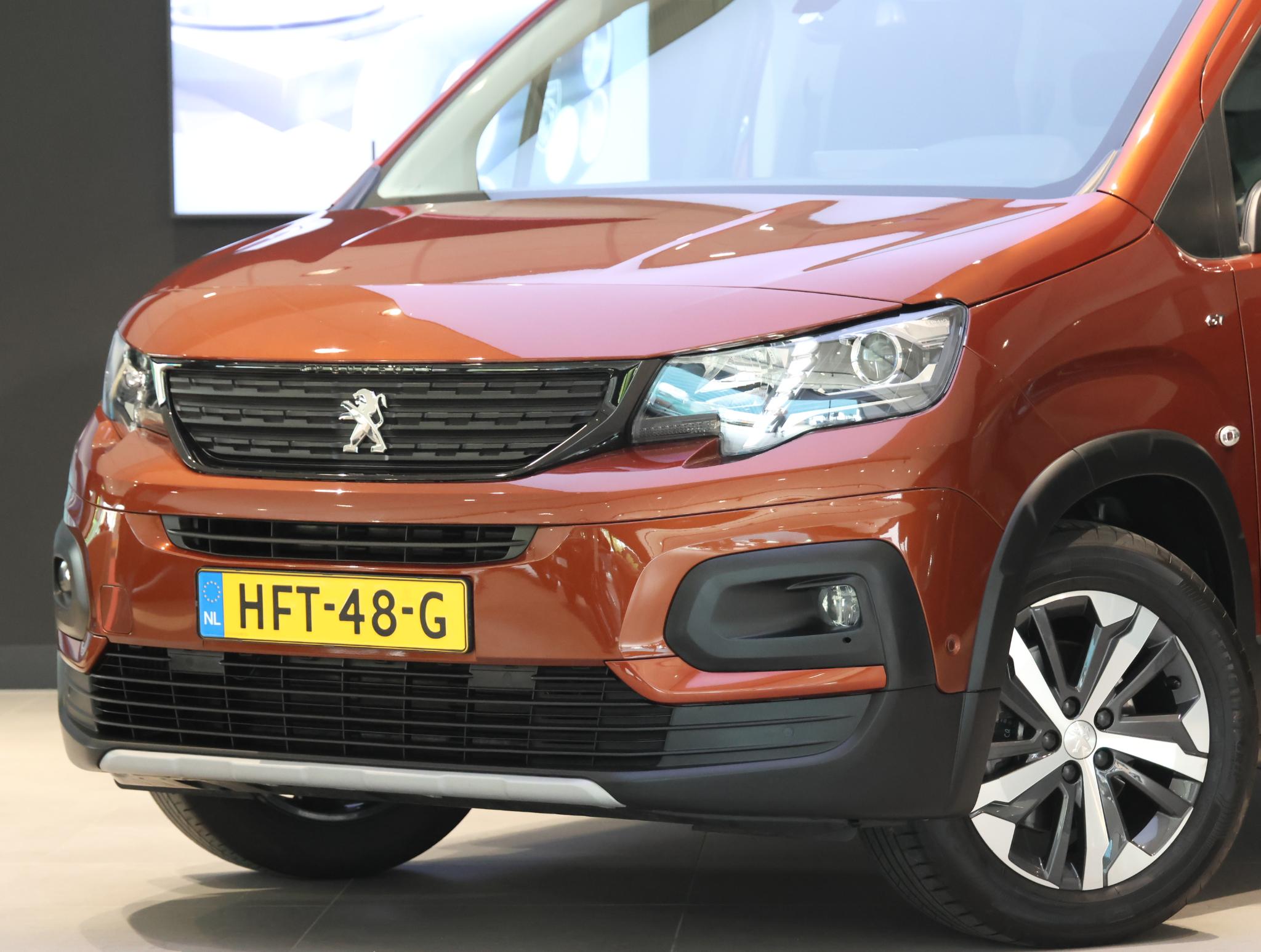 Foto van Peugeot Rifter
