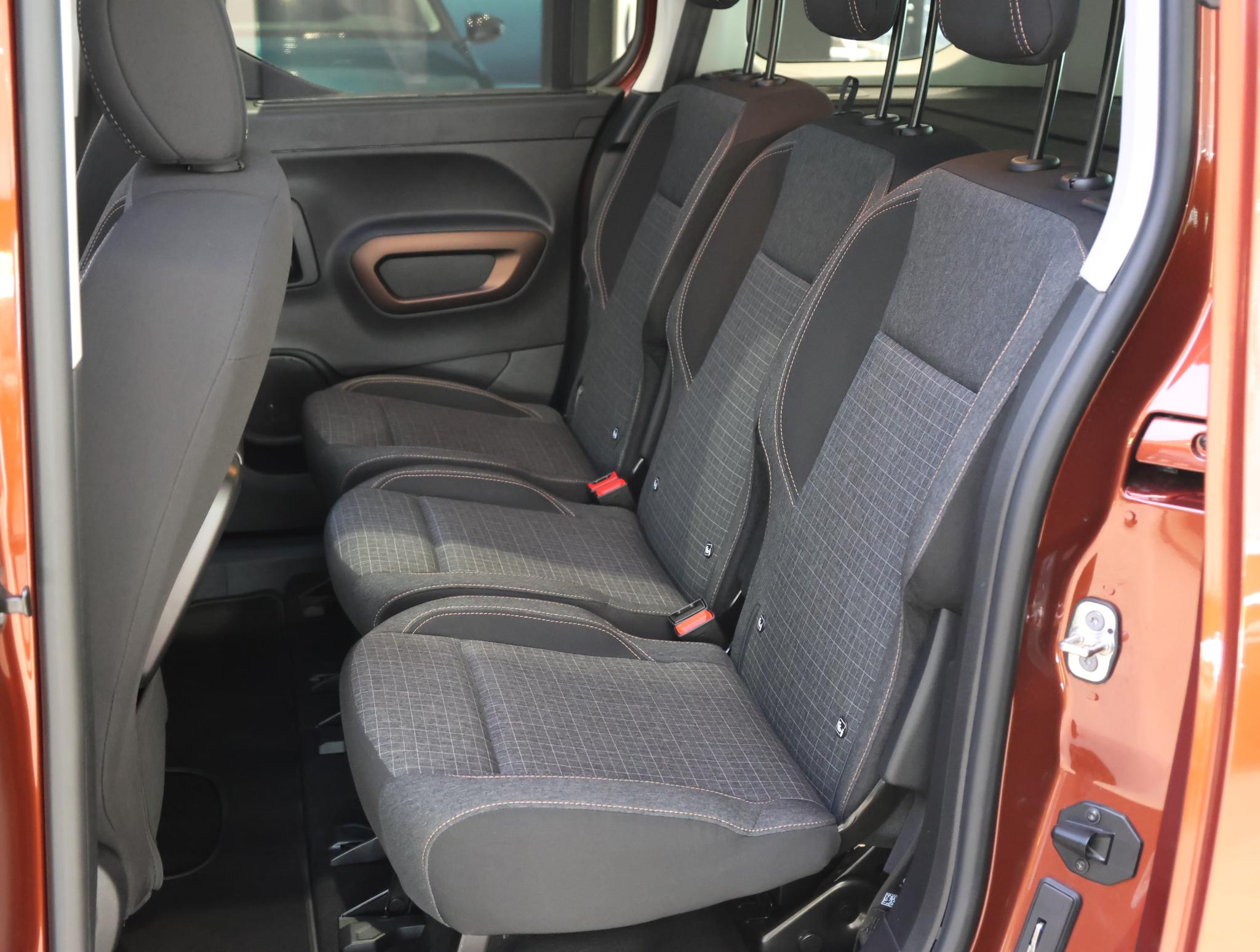 Foto van Peugeot Rifter