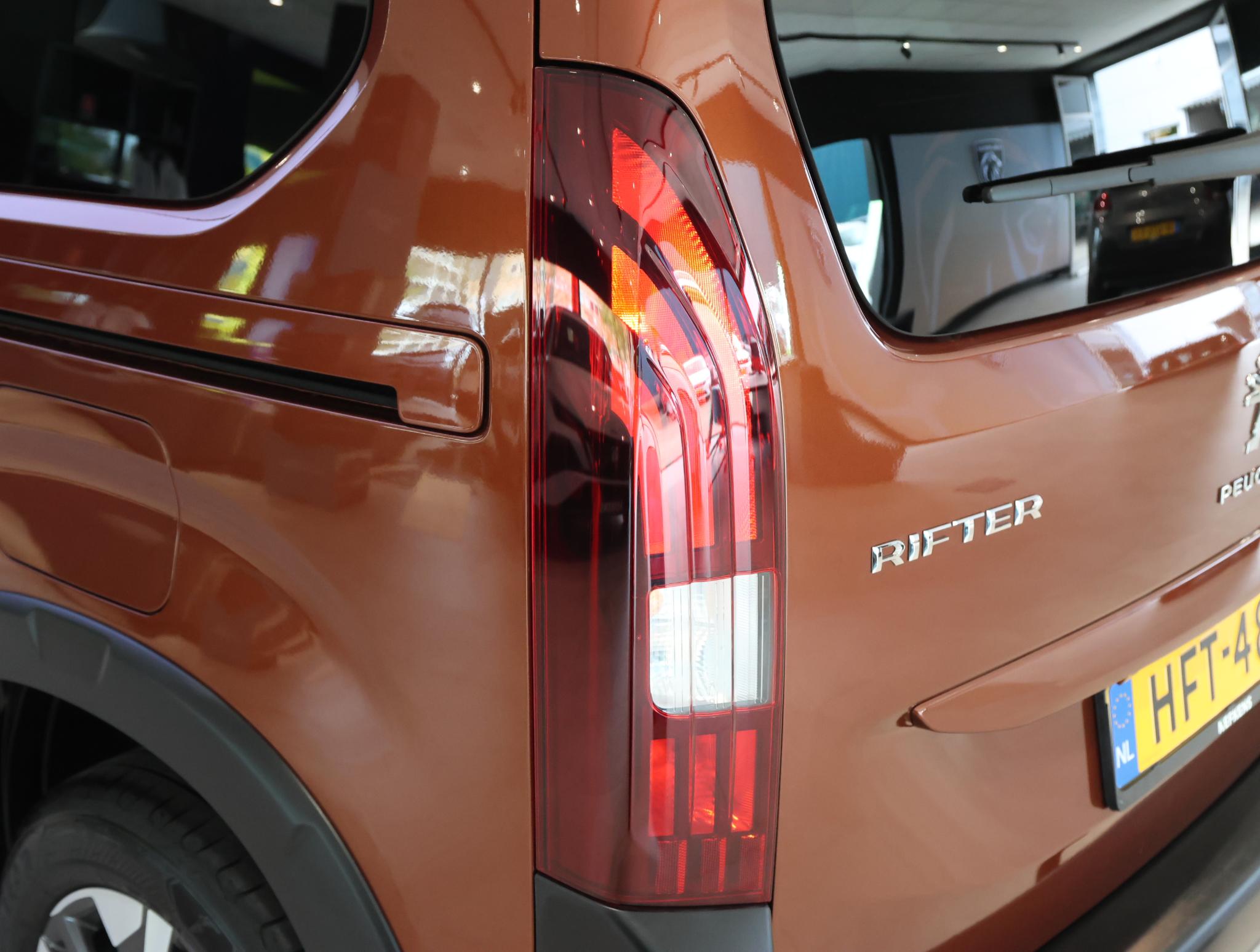 Foto van Peugeot Rifter