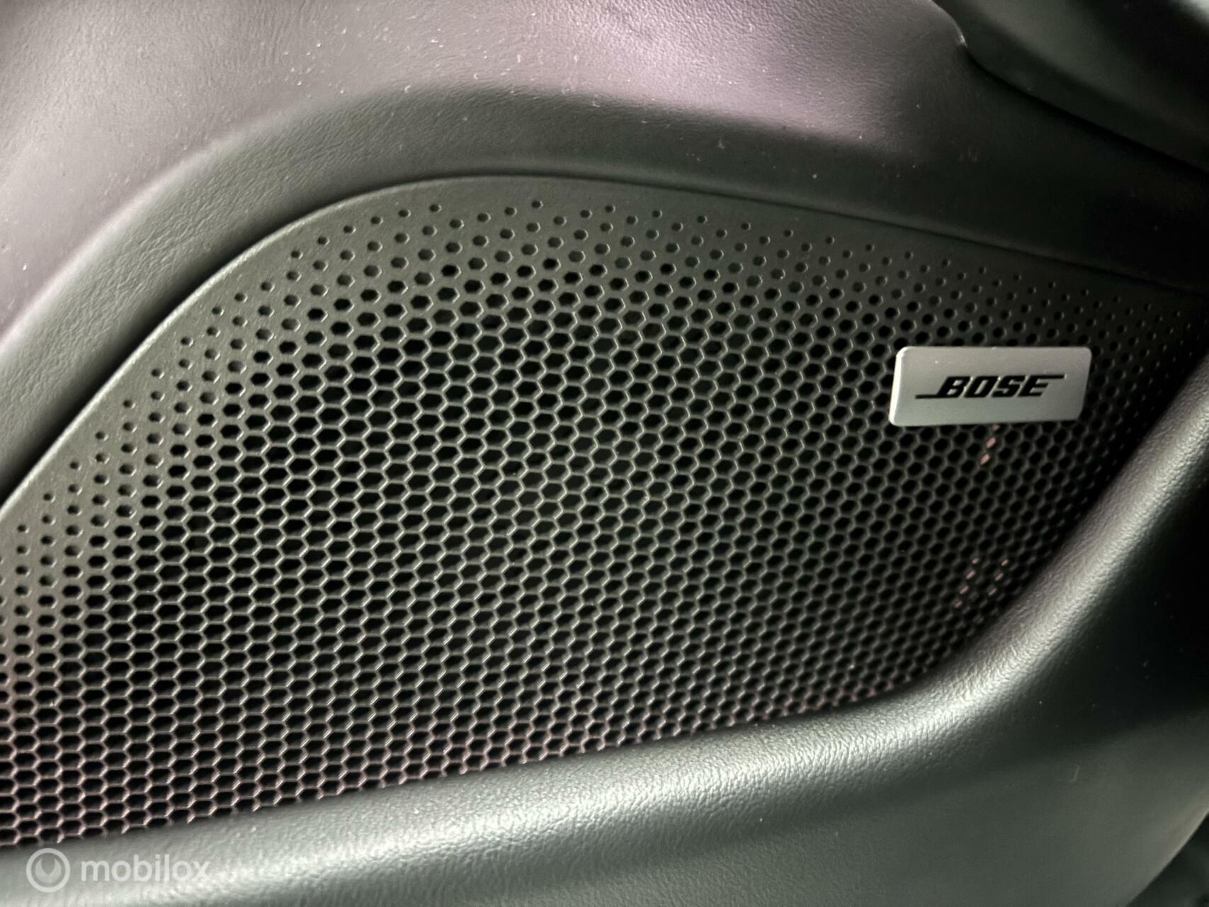 Foto van Porsche Taycan