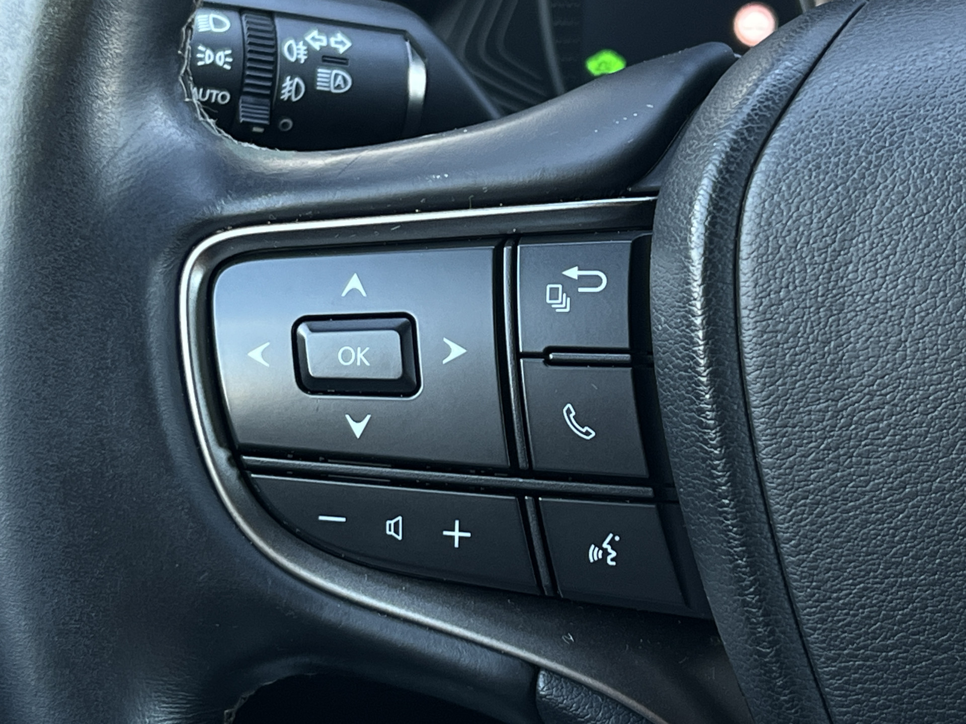 Foto van Lexus Ux