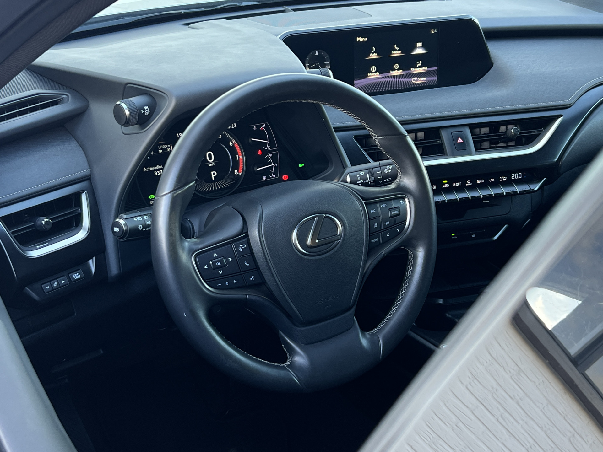 Foto van Lexus Ux