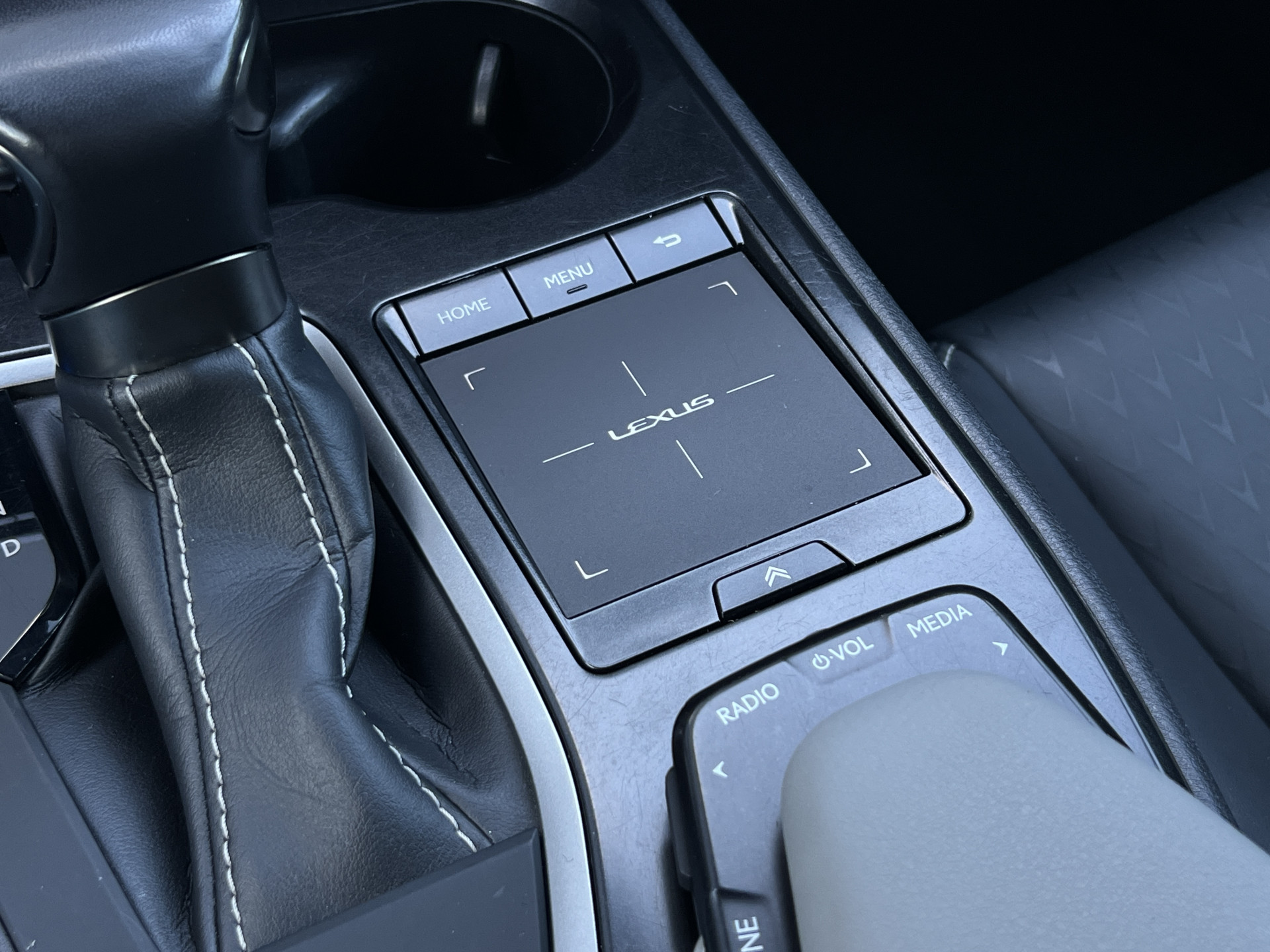 Foto van Lexus Ux