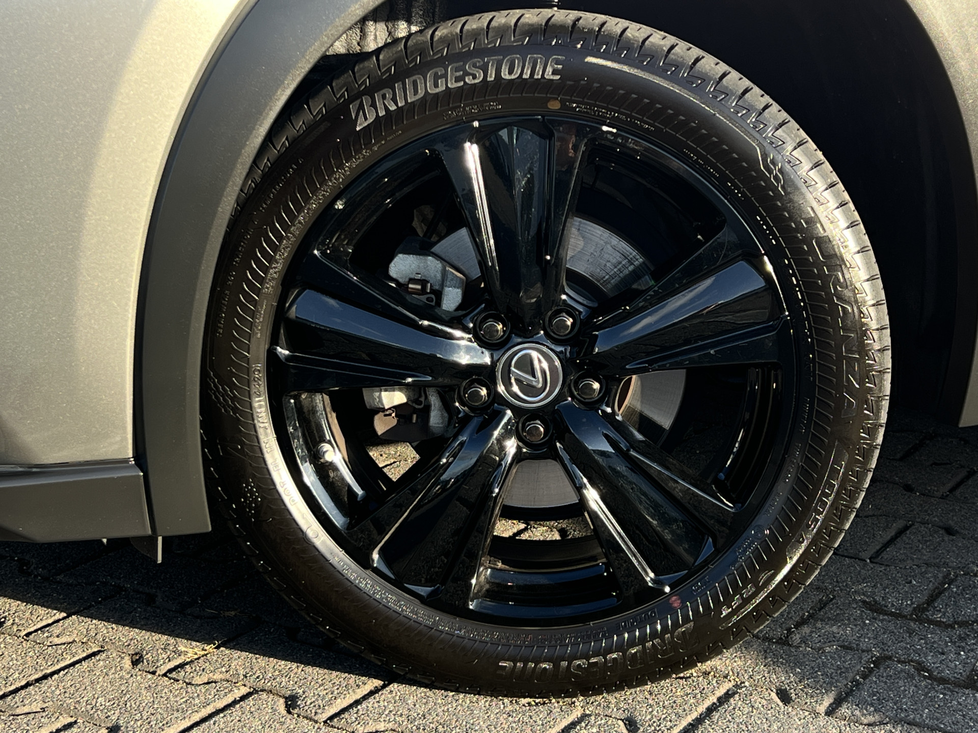Foto van Lexus Ux