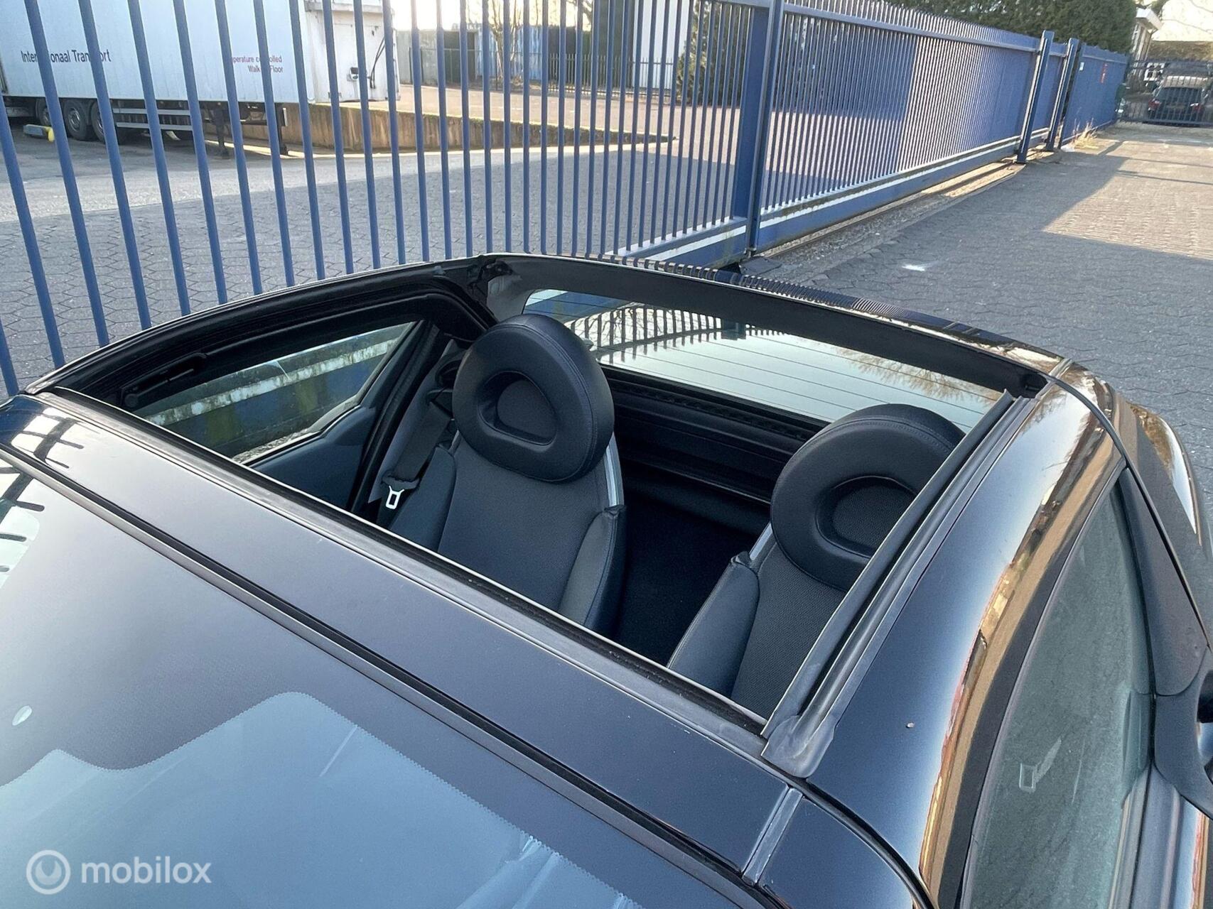 Foto van Smart Roadster
