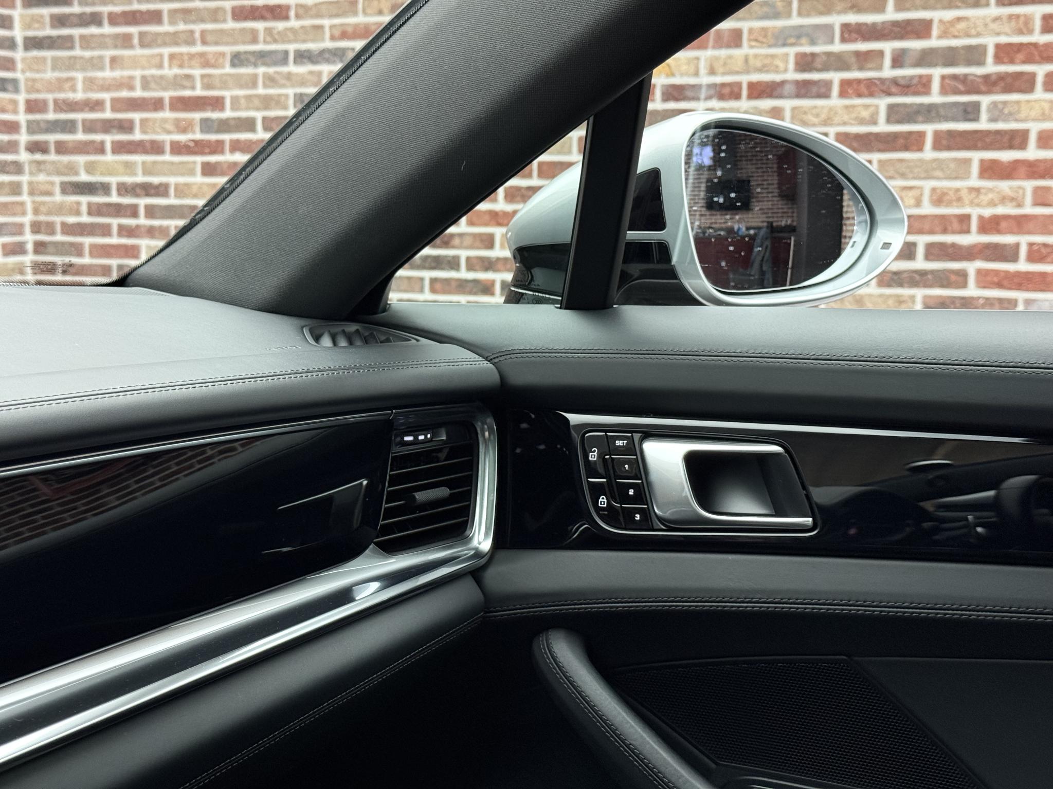 Foto van Porsche Panamera Sport Turismo